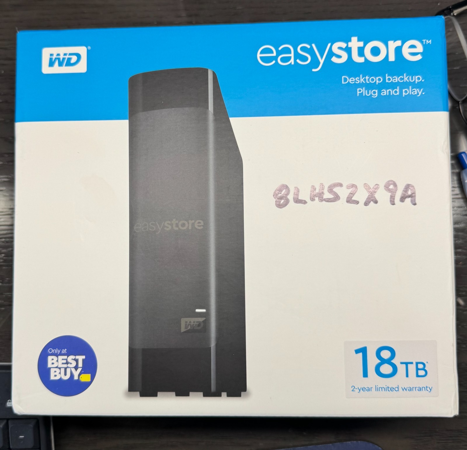 WD Easystore 18TB Desktop External Hard Drive 3.5″ HDD USB 3.2 WDBAMA0180HBK