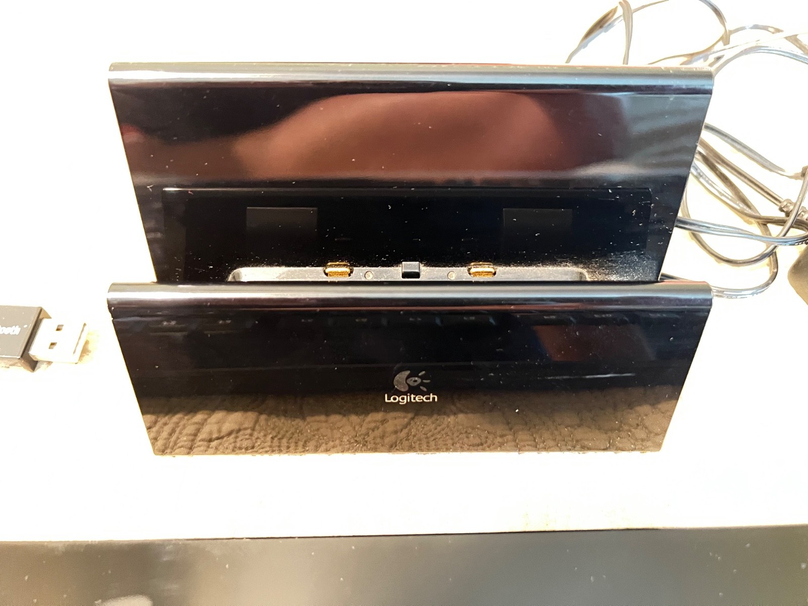 Logitech DiNovo Edge Wireless Bluetooth Keyboard & Charging Dock Y-RAY81 Used