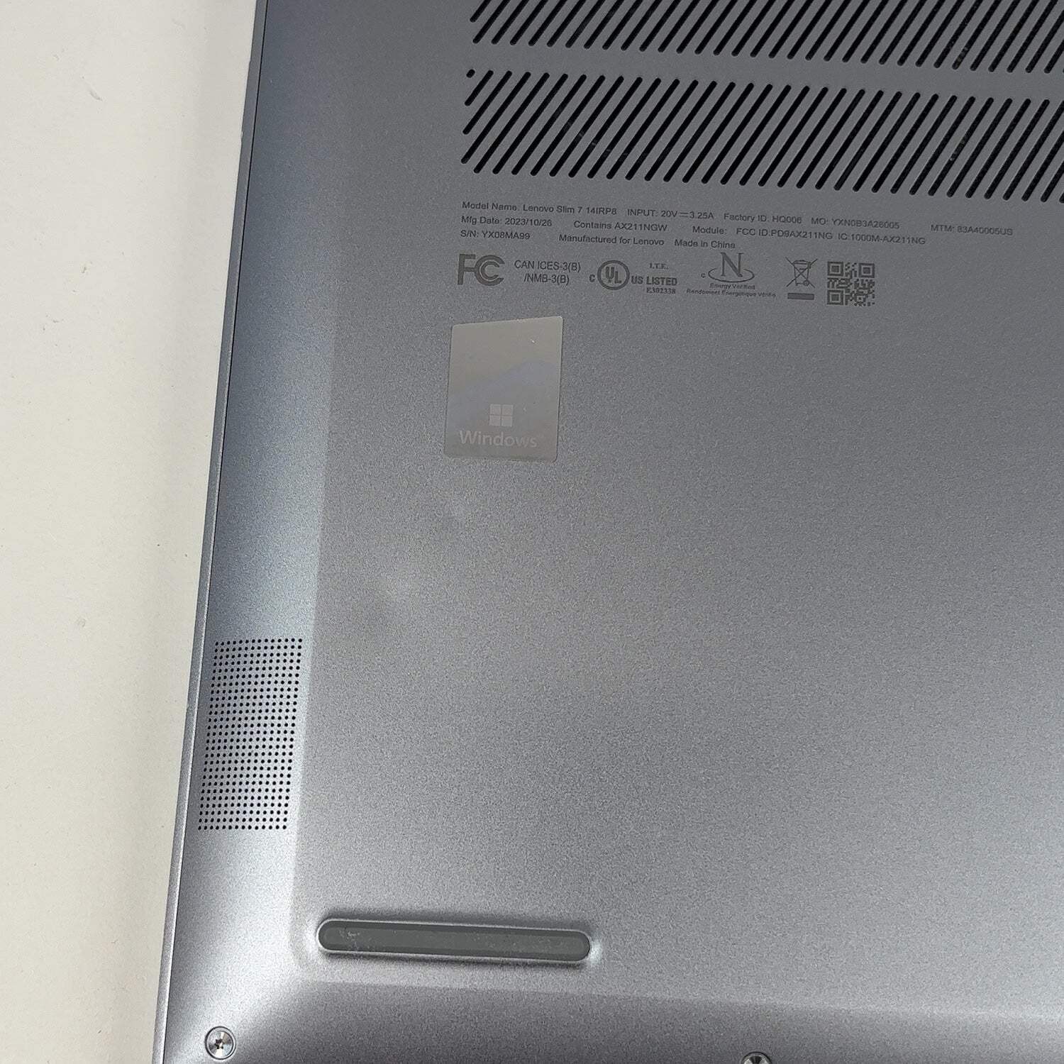 Lenovo Slim 7i 83A4 14″ i5-1340P 1.9GHz 16GB RAM 1TB SSD