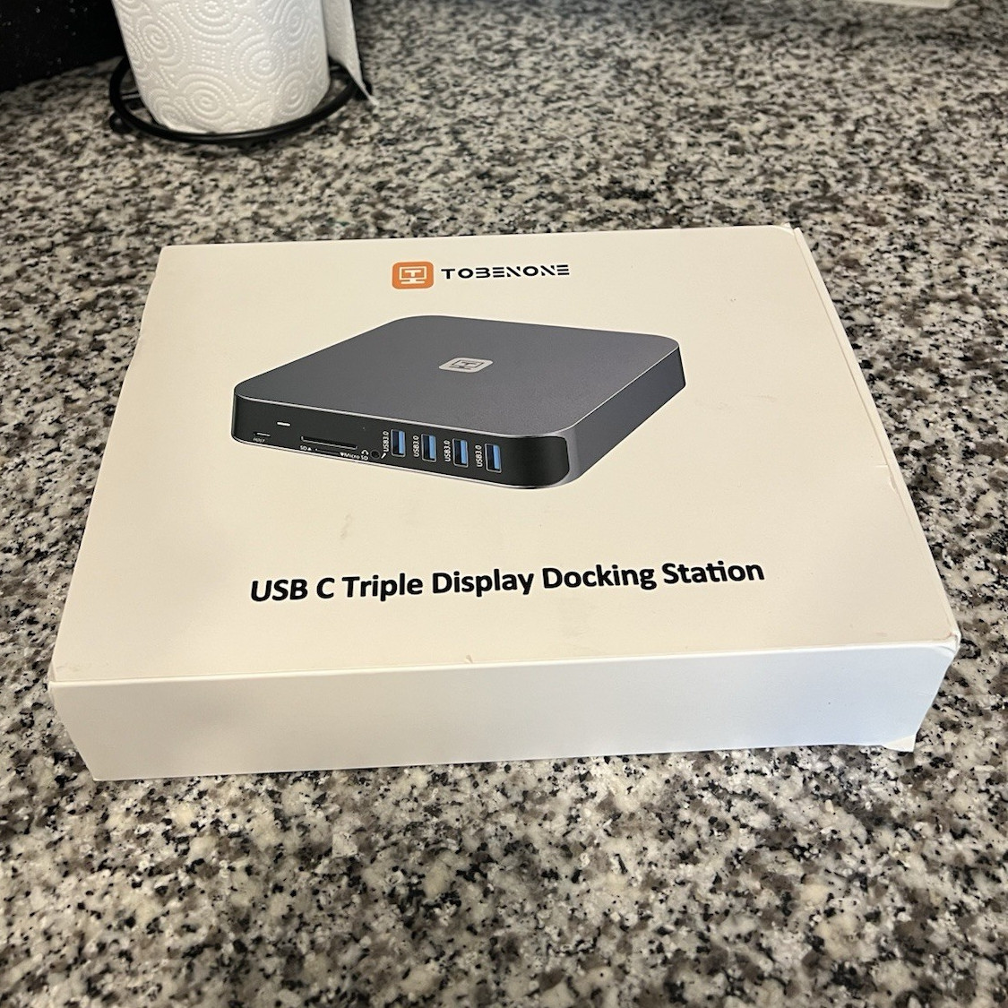 TobenONE USB-C Triple Display Docking Station UDS-015D HDMI VGA RJ-45