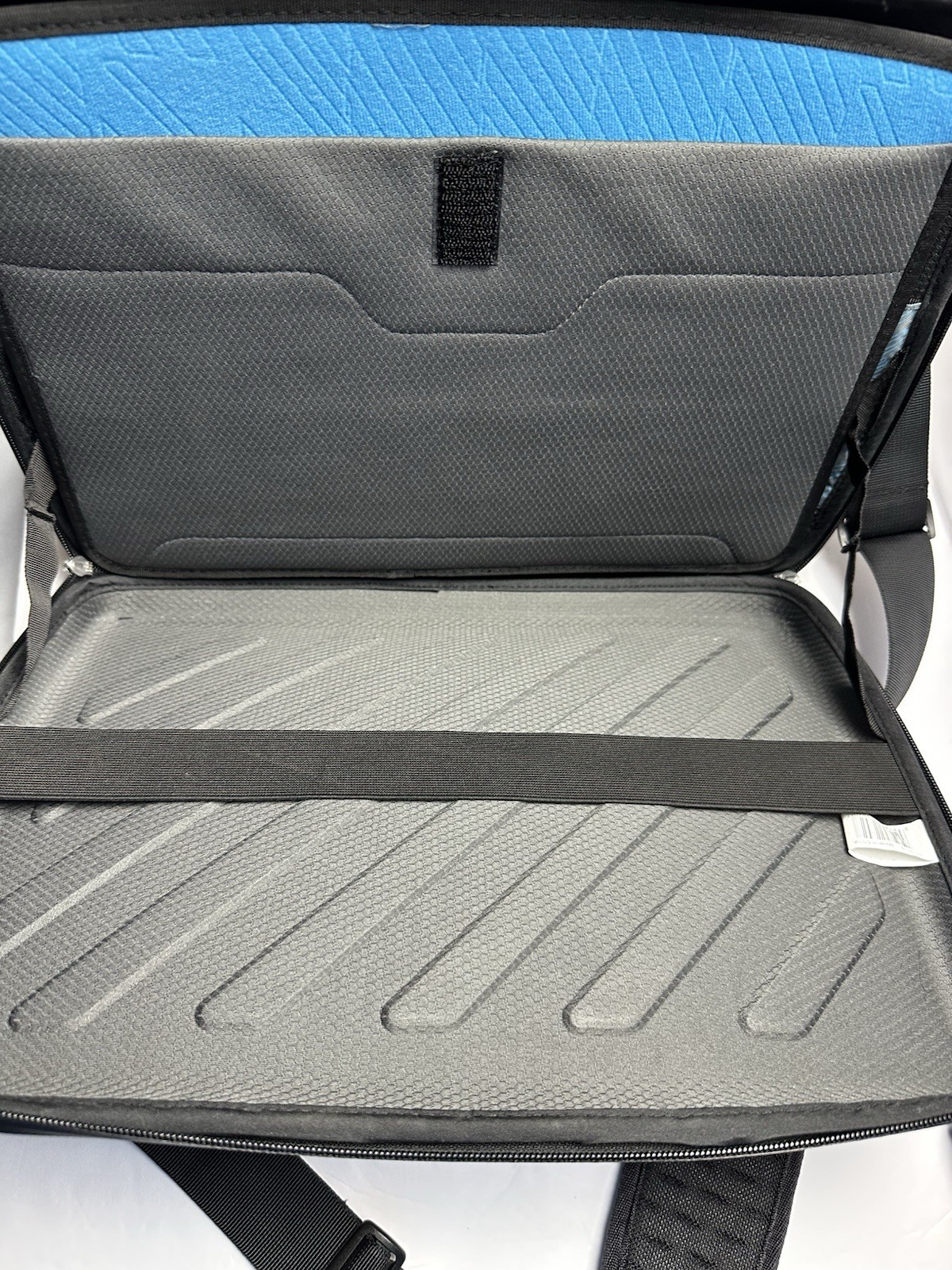 Thule Gauntlet Black 15” Double section protective case- iPad/ tablet/laptop –
