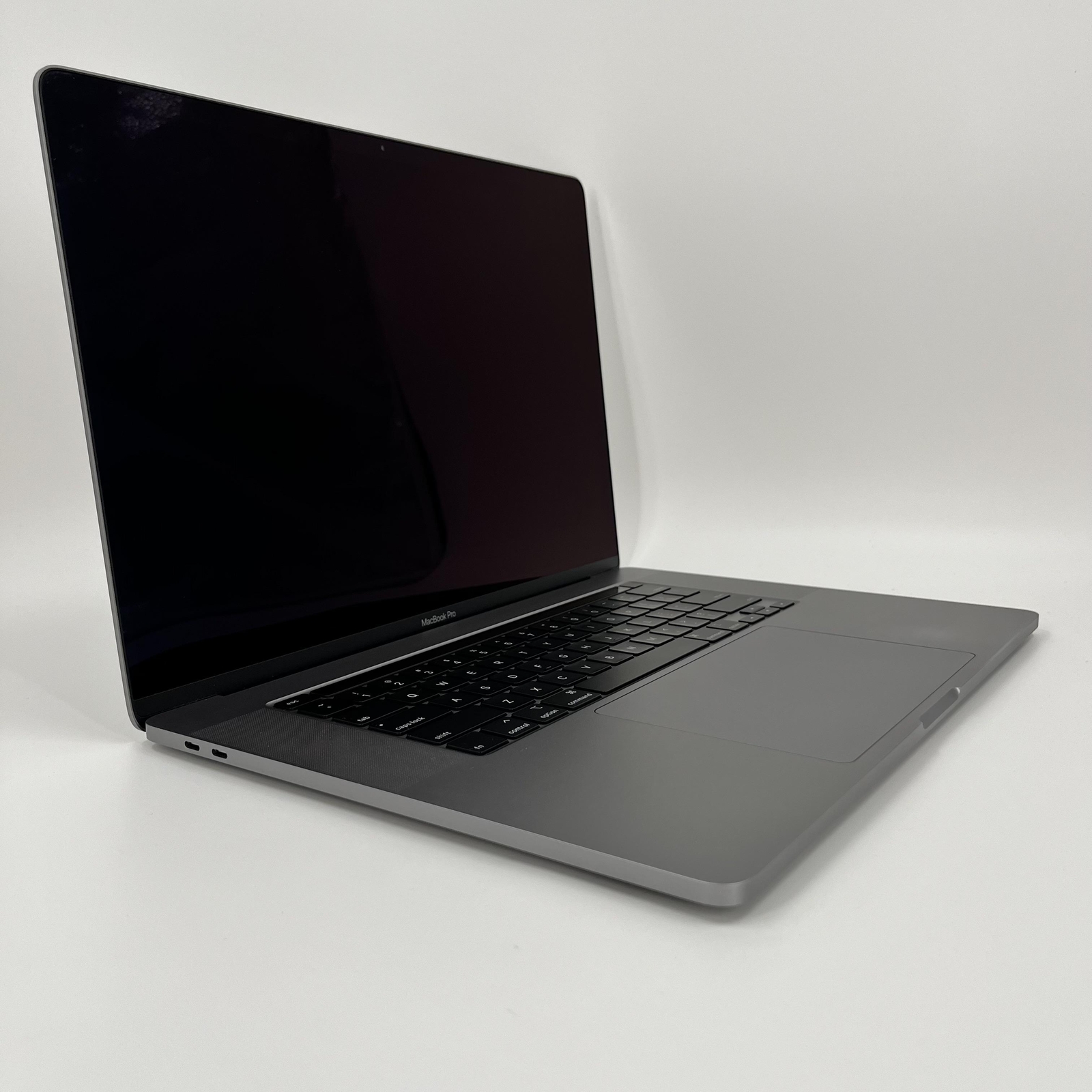MacBook Pro 16 2019 2.3 GHz i9 16GB 1TB AMD Radeon Pro 5500M 4GB Space Gray