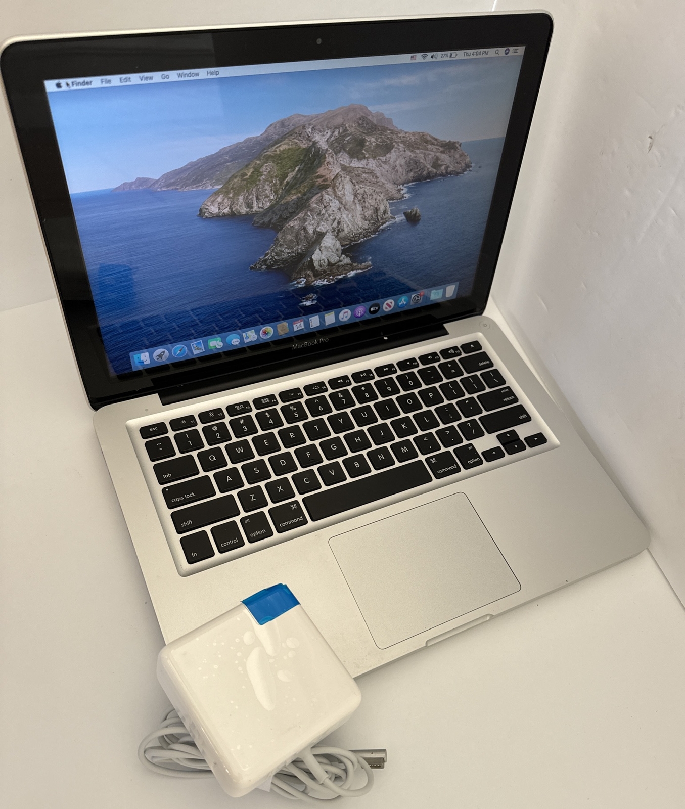 Apple MacBook Pro 13 Inch 2.5ghz 8GB Ram 500gb A 1278 10.15 Catalina + Charger