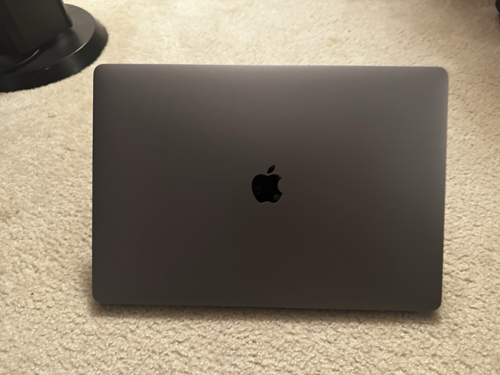 Apple MacBook Pro 16-inch 2019 Model 2.4GHz I9 32GB RAM 1TB SSD Radeon Pro 5600M