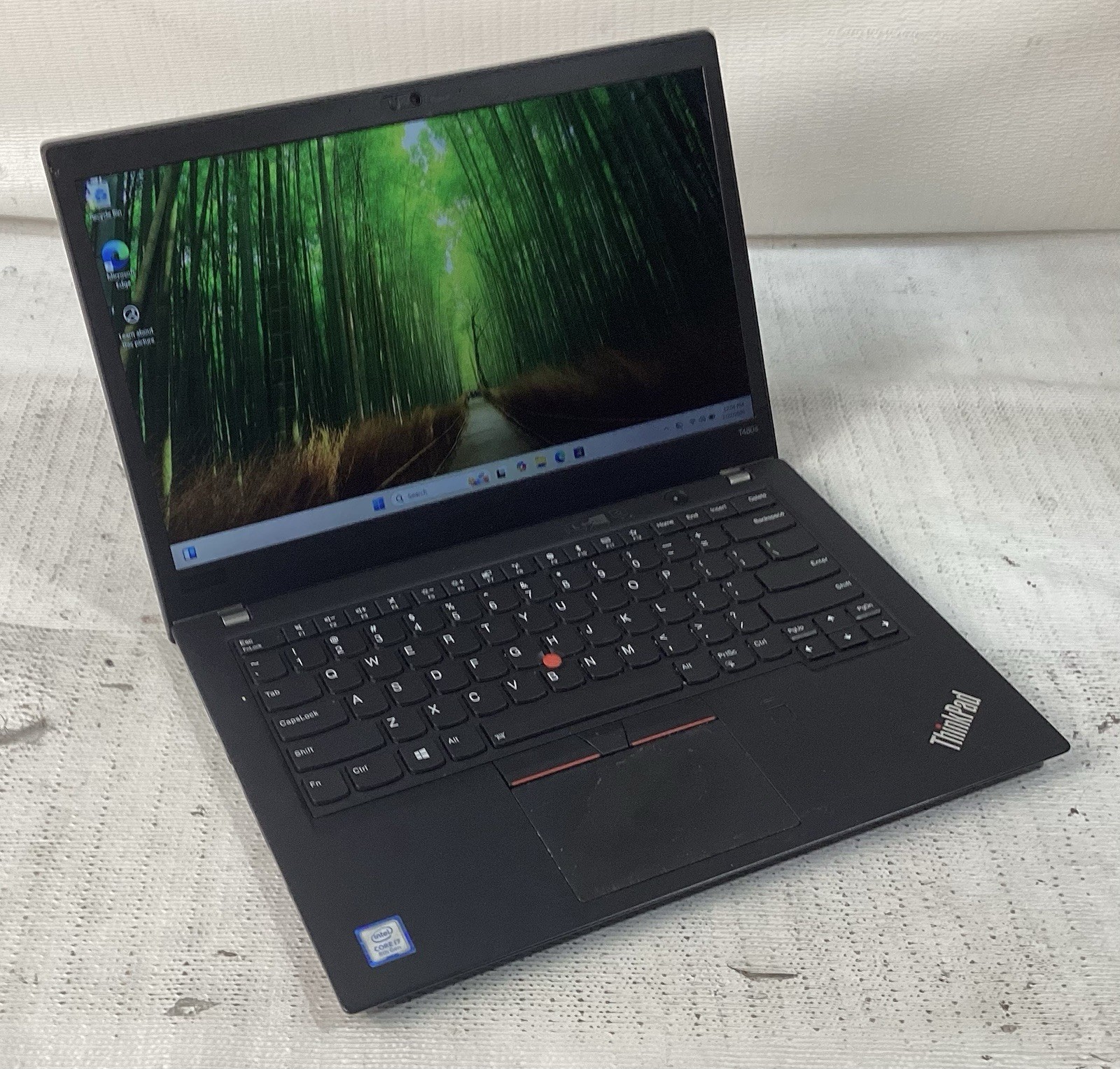 Lenovo ThinkPad T480s 14″ Intel i7-8550U @ 1.80GHz 16GB RAM 512GB HDD See Pics