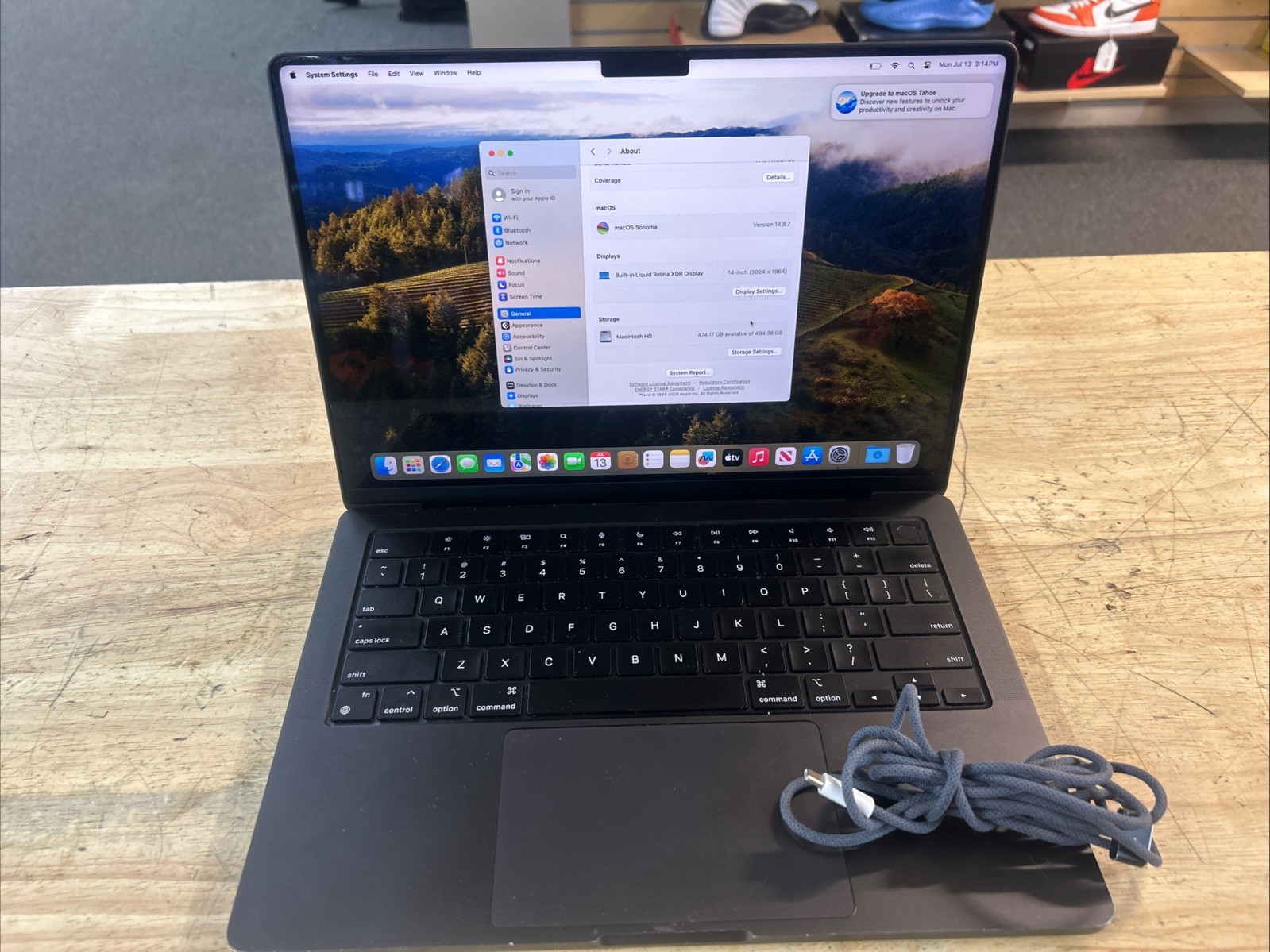 Apple MacBook Pro Used 14″ A2992 (M3 pro 14-Core, GPU 30-Core-18GB-512GB SSD)