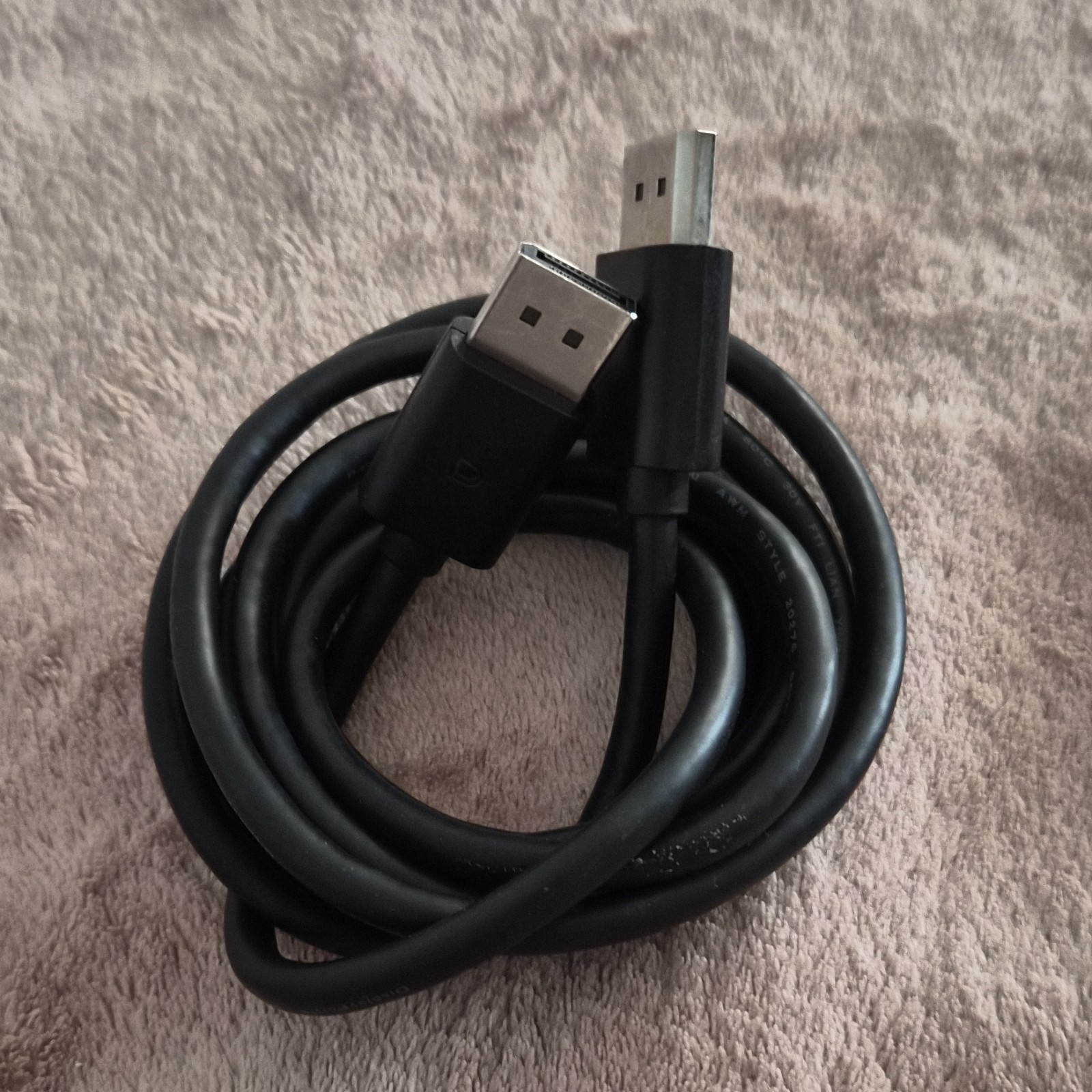 DisplayPort Cable Male to Male Black 1:1 Connection Split None Monitor AV Cable