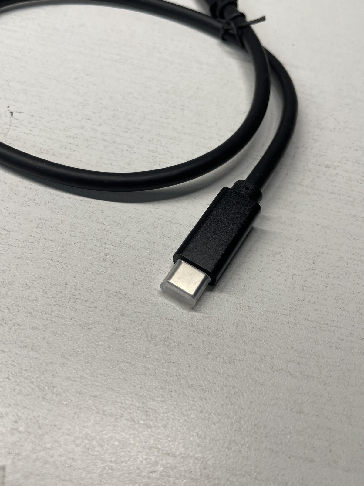 Thunderbolt 4 Cable USB-C 40Gbps 100W Charging Data Cable