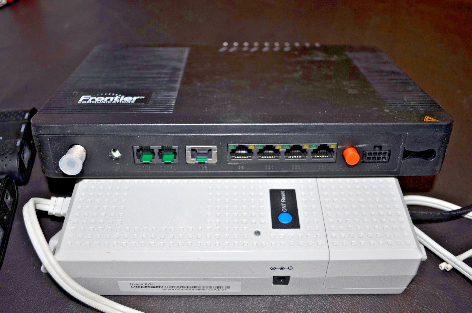 Frontier Optical Network Terminal FRX523, Two FCA252 Adapters, Cords