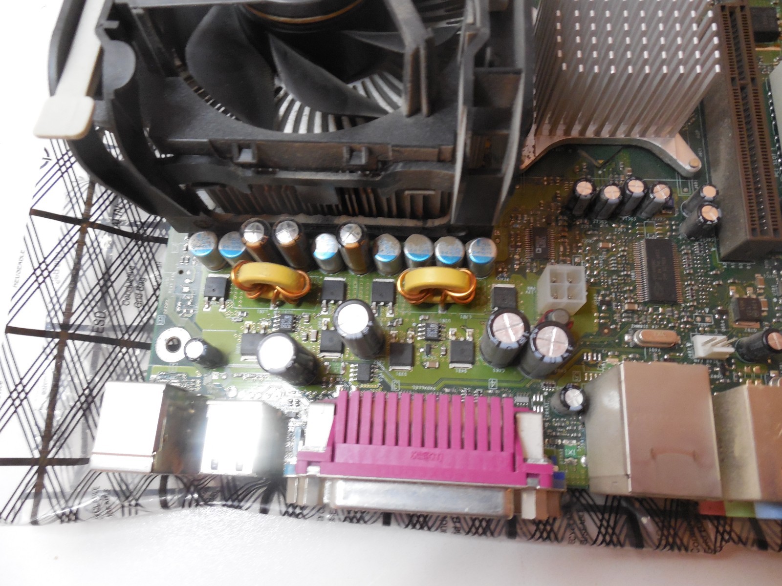 Intel D865GBF D865PERC Socket mPGA478B Motherboard P4 2.8GHz 1024MB DDR 2(512mb)