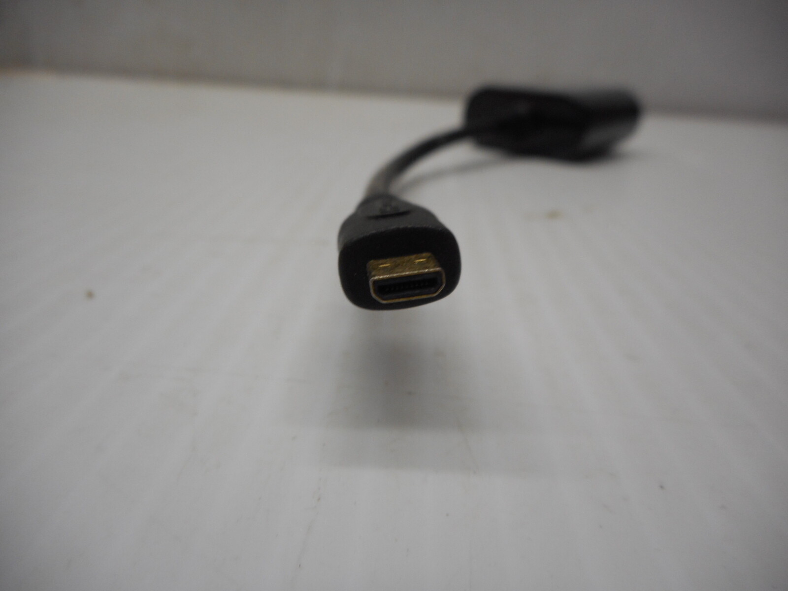 Tripp-Lite Micro HDMI M To VGA Adapter Black 9″ Model P131-06N-Micro