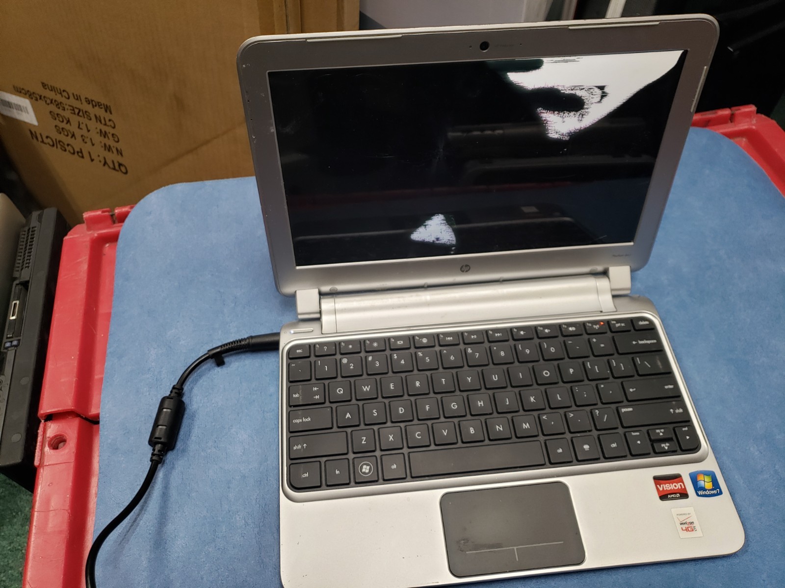 HP Pavilion DM1-301qnr laptop specs unknown for parts as is