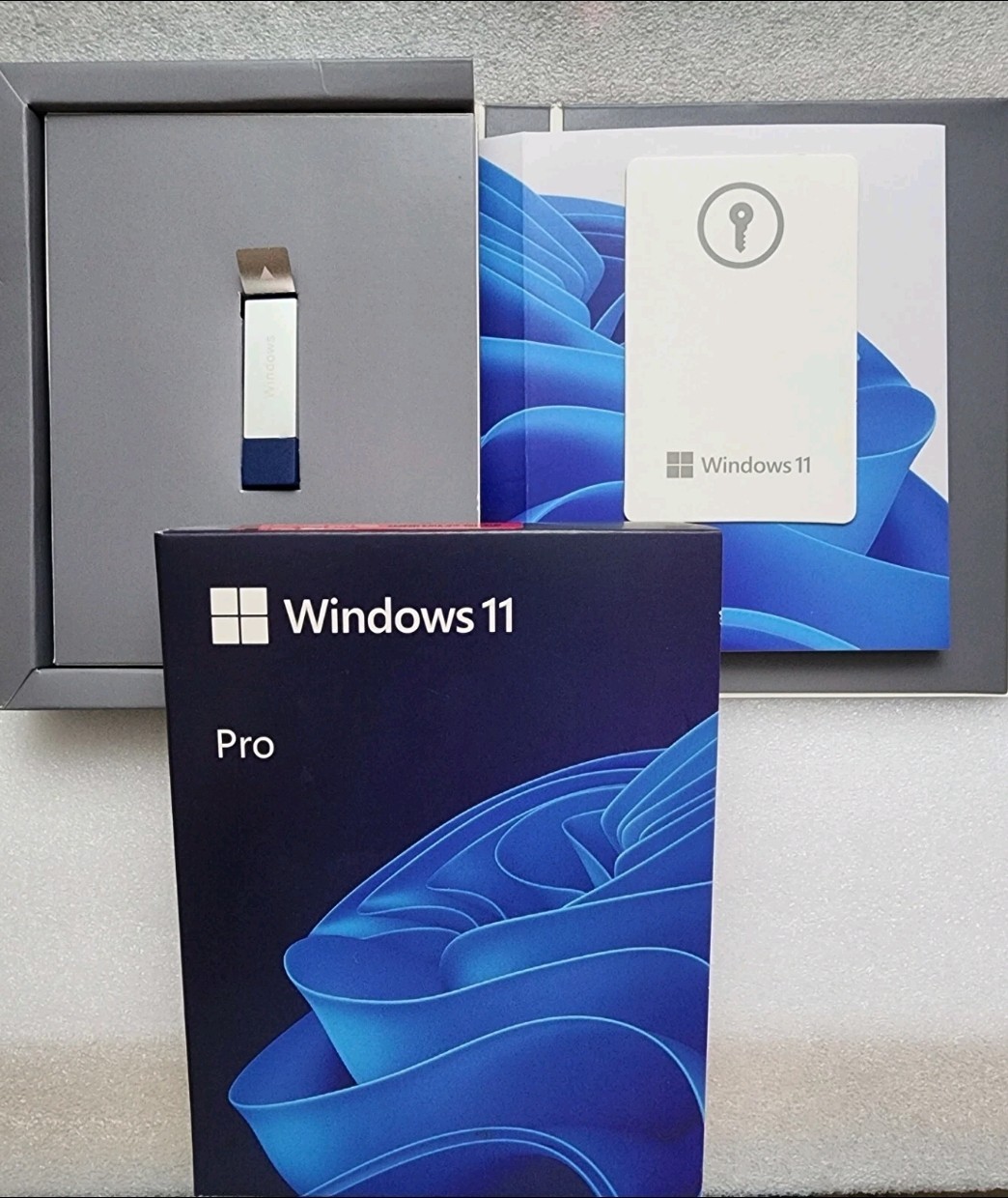 Microsoft Windows 11 Professional 64-Bit – USB Drive – New Sealed Retail Package