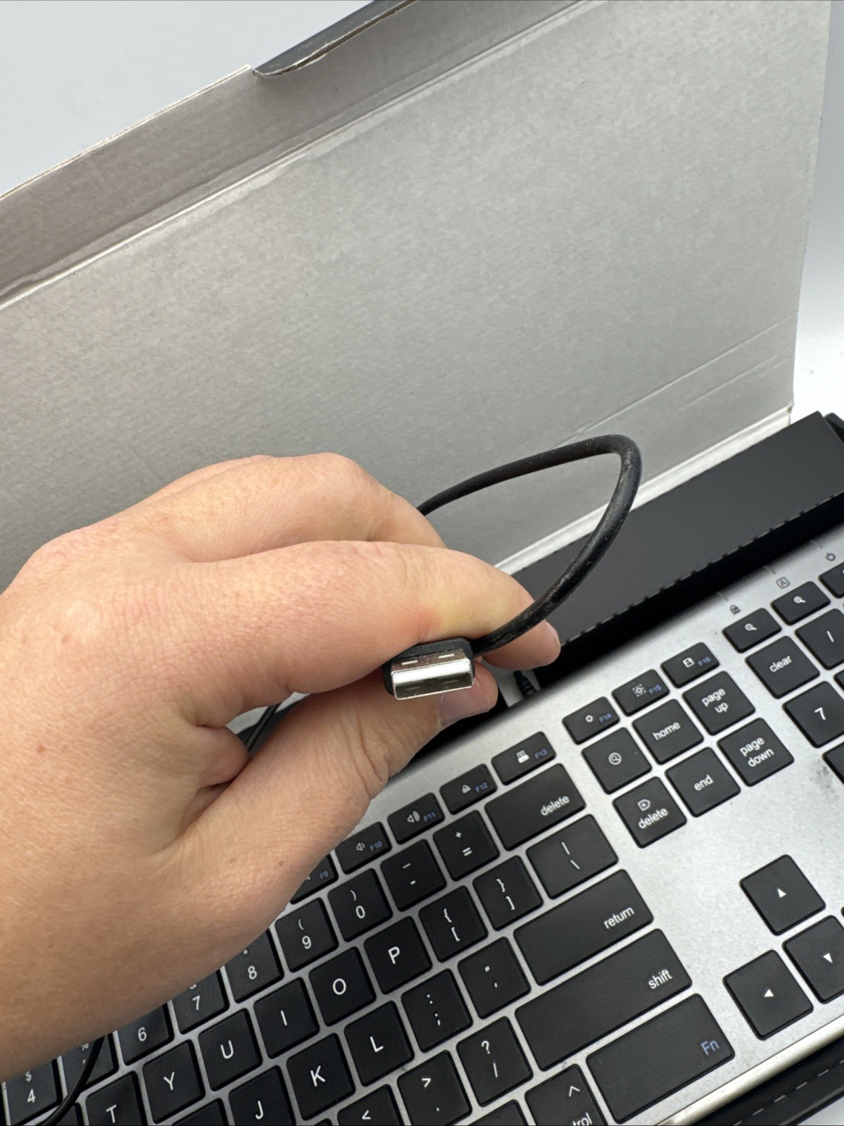 Macally Ultra-Slim Full-Size USB Wired Keyboard Space Grey / Black For Mac NEW