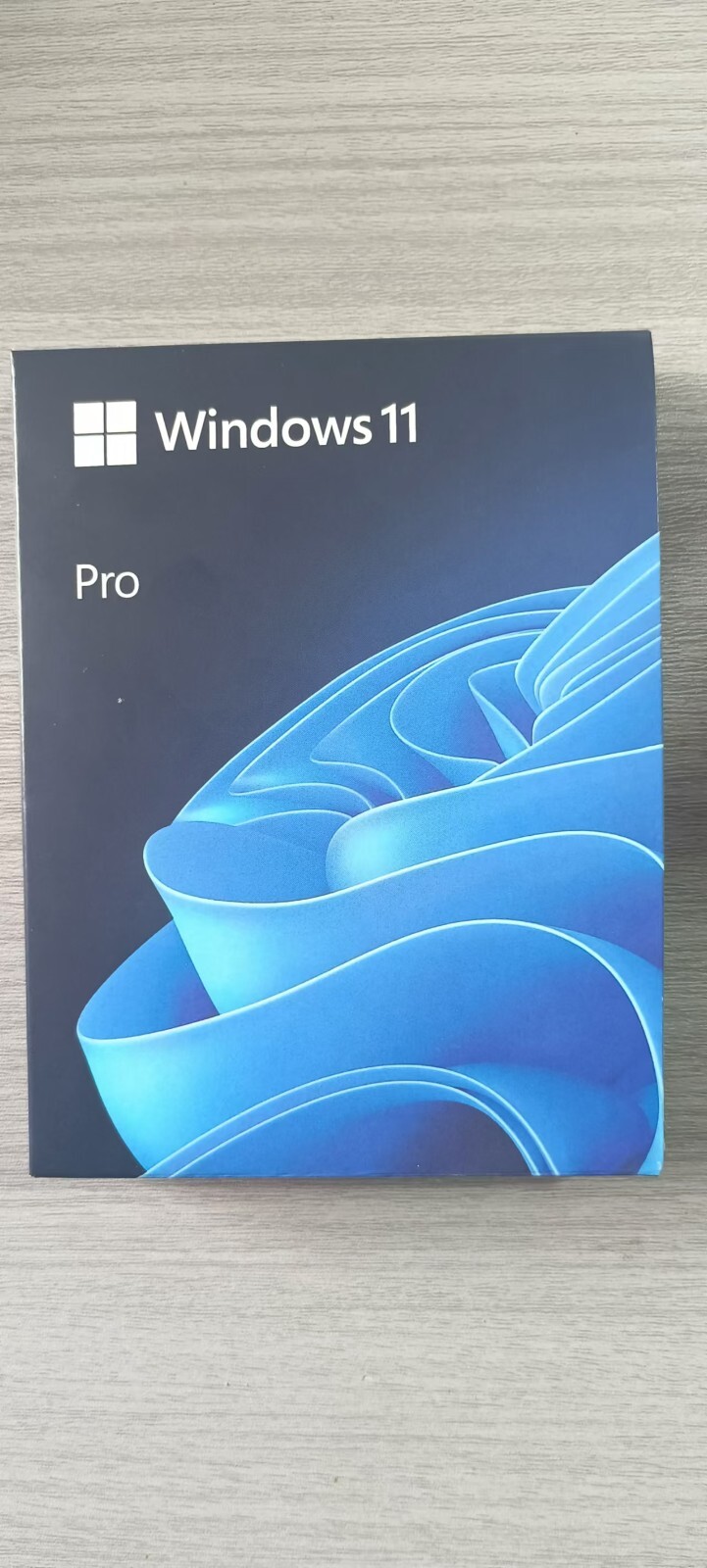 Brand New Microsoft Windows 11 Professional 64-bit USB Stick + KEY sticker