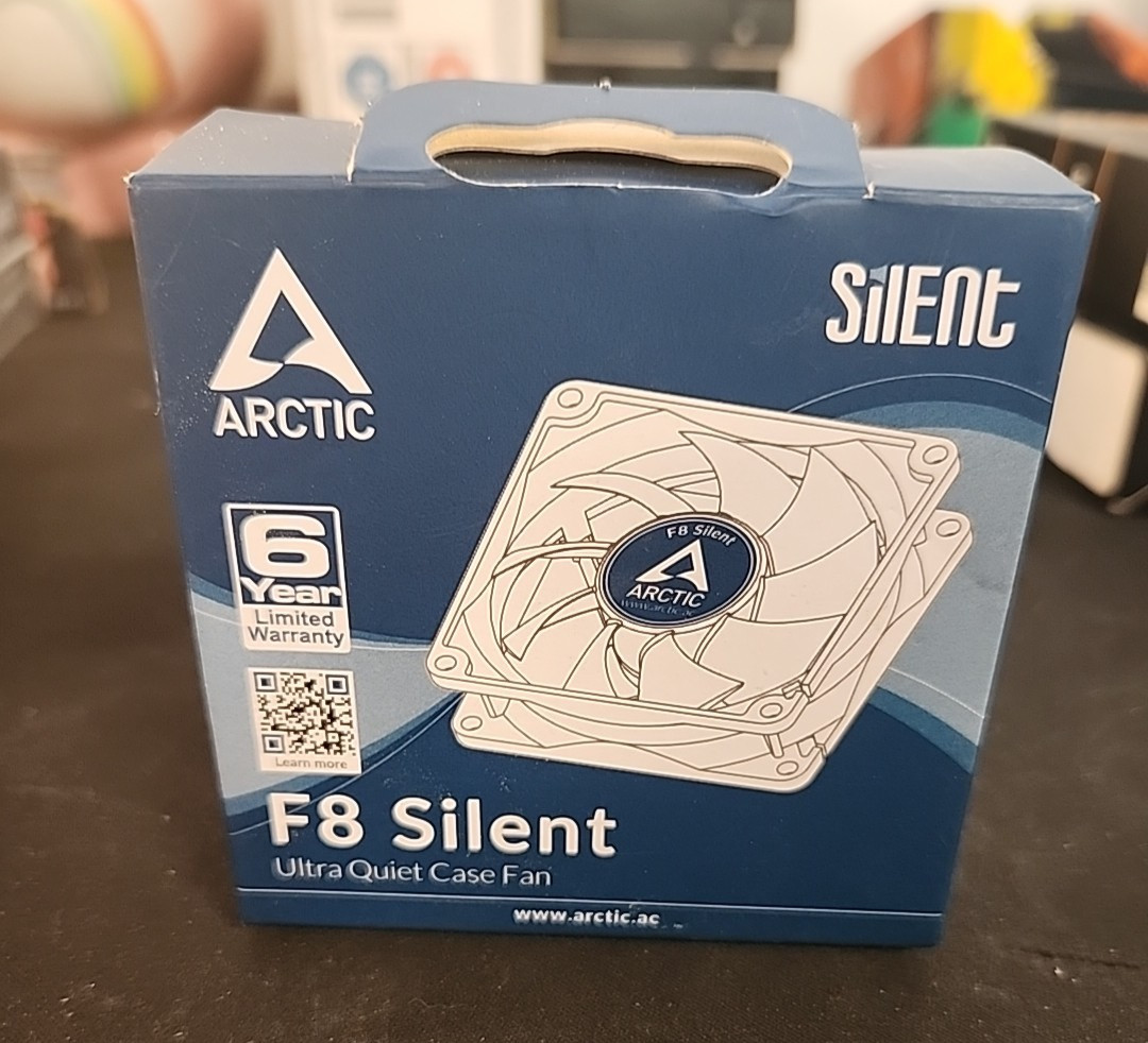 ARCTIC P8 Silent (Black) 80 mm Case Fan Very quiet motor Computer 1600 RPM