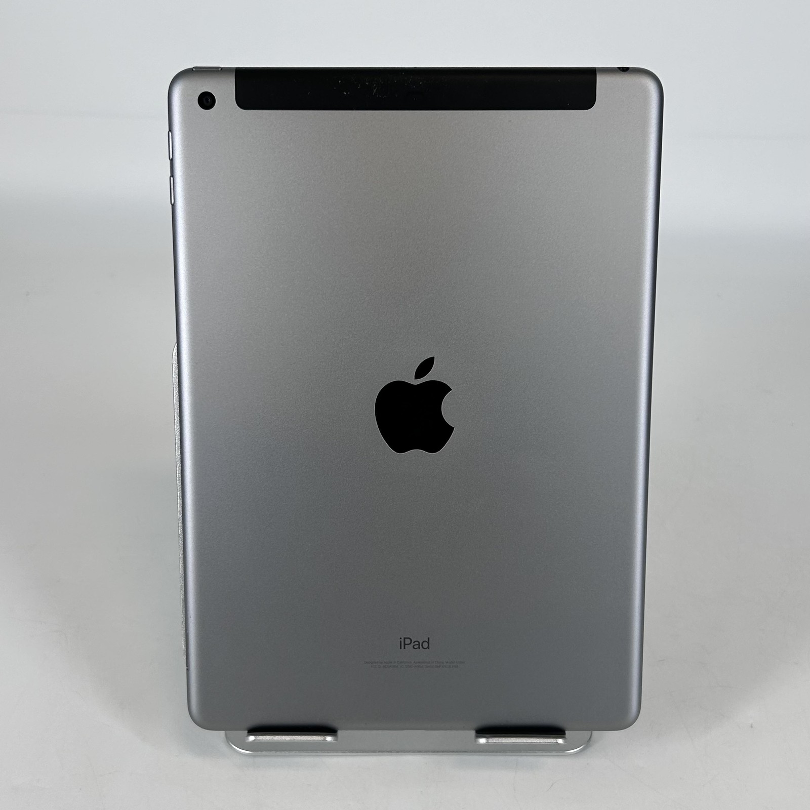 Apple iPad 6 Space Gray 32GB Unlocked – Backlight Bleed/Home Button Sunken