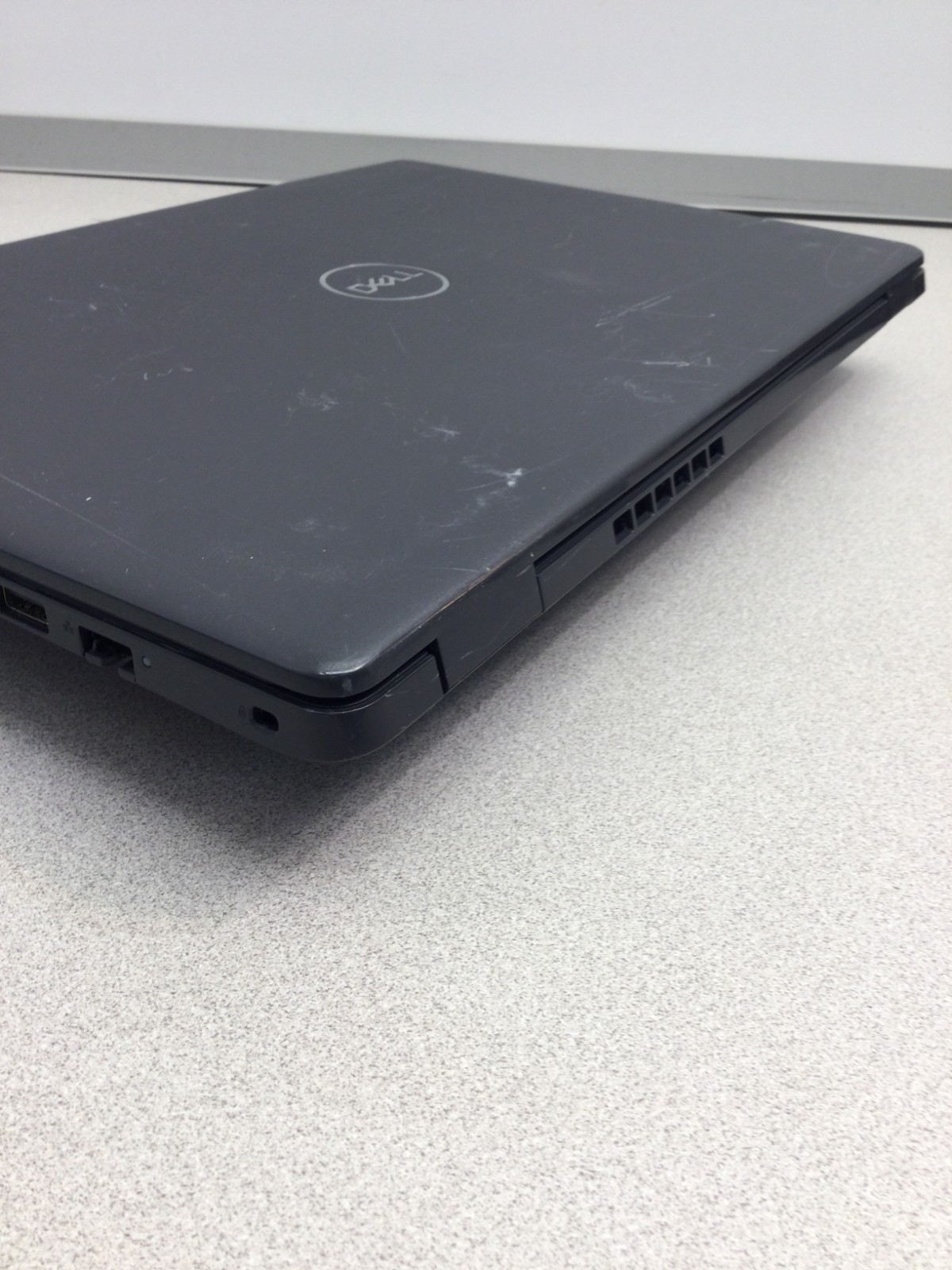 Dell Latitude 3510 15.6″intel core i5-10210U 1.60GHz 8GB RAM 256GB SSD W11P