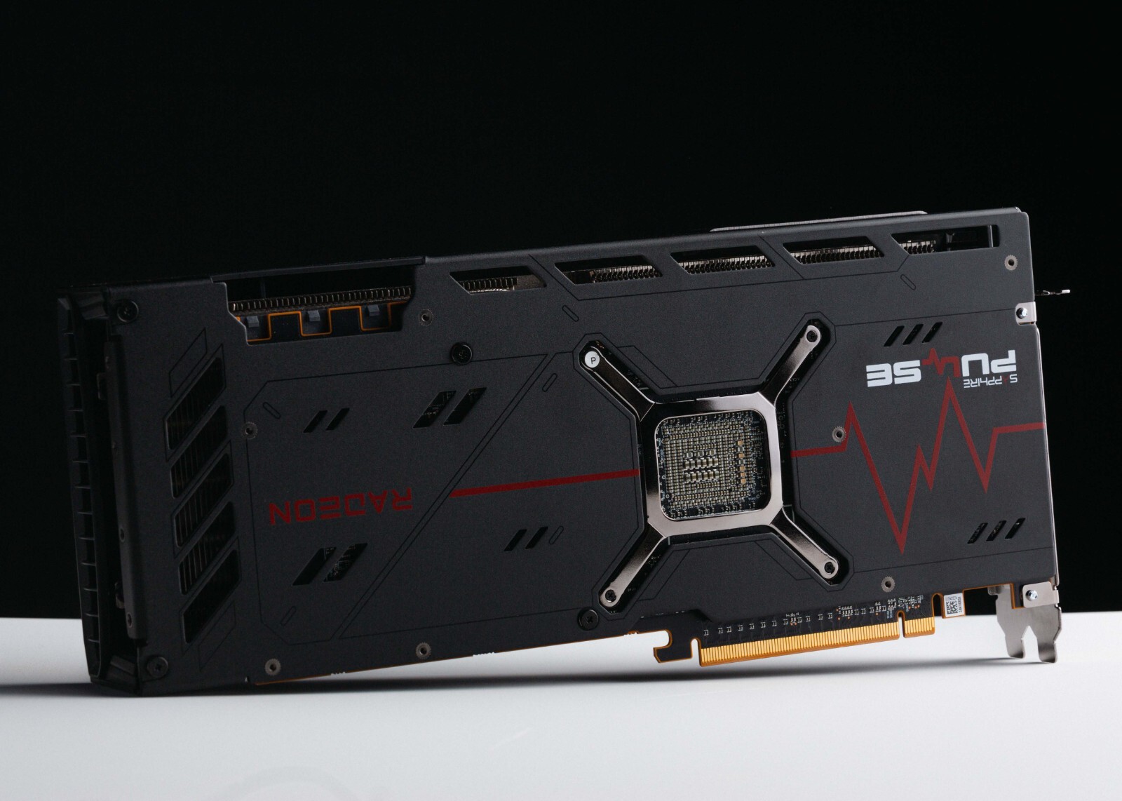 SAPPHIRE PULSE AMD Radeon RX 7900 XTX 24GB GDDR6 Graphics Card