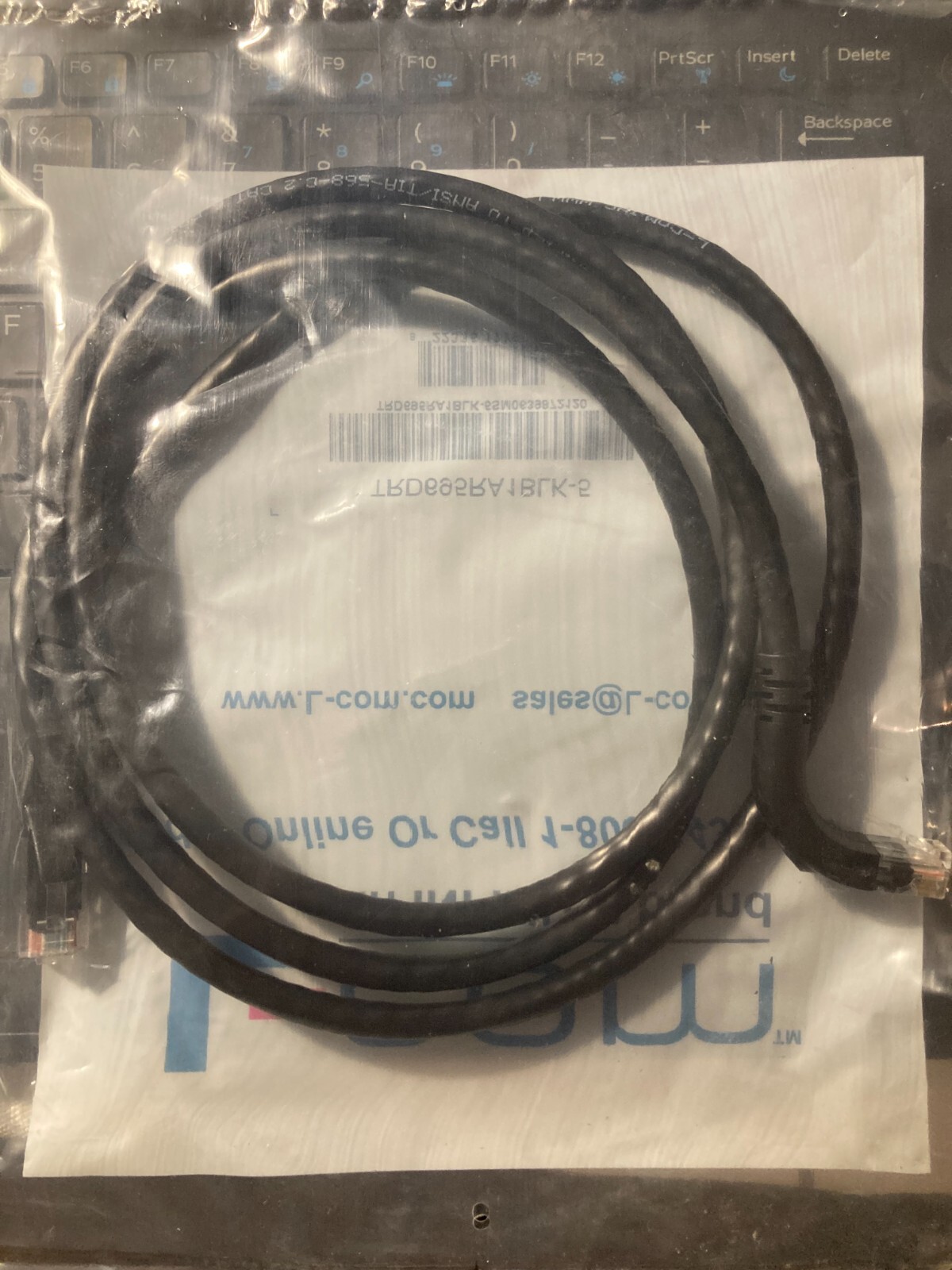 L-Com CAT6 6 Right Angle RJ45 Ethernet Patch Cords 5′ 5FT TRD695RA1BLK-5