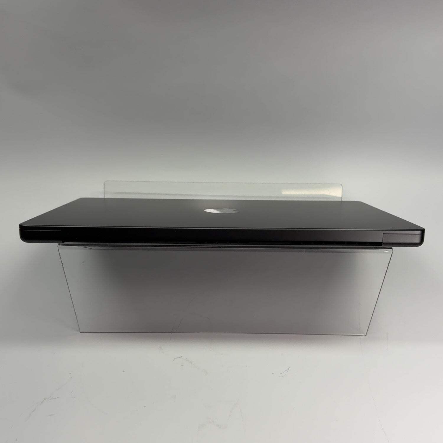2026 Apple MacBook Pro 16″ M5 Pro 20C GPU 4.6GHz 24GB RAM 1TB SSD