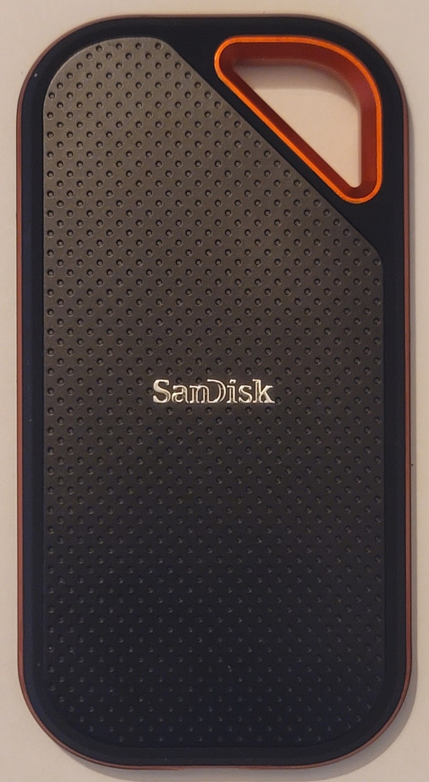 SanDisk Extreme PRO V2 4TB USB-C Portable External SSD (SDSSDE81-4T00-G25)USED