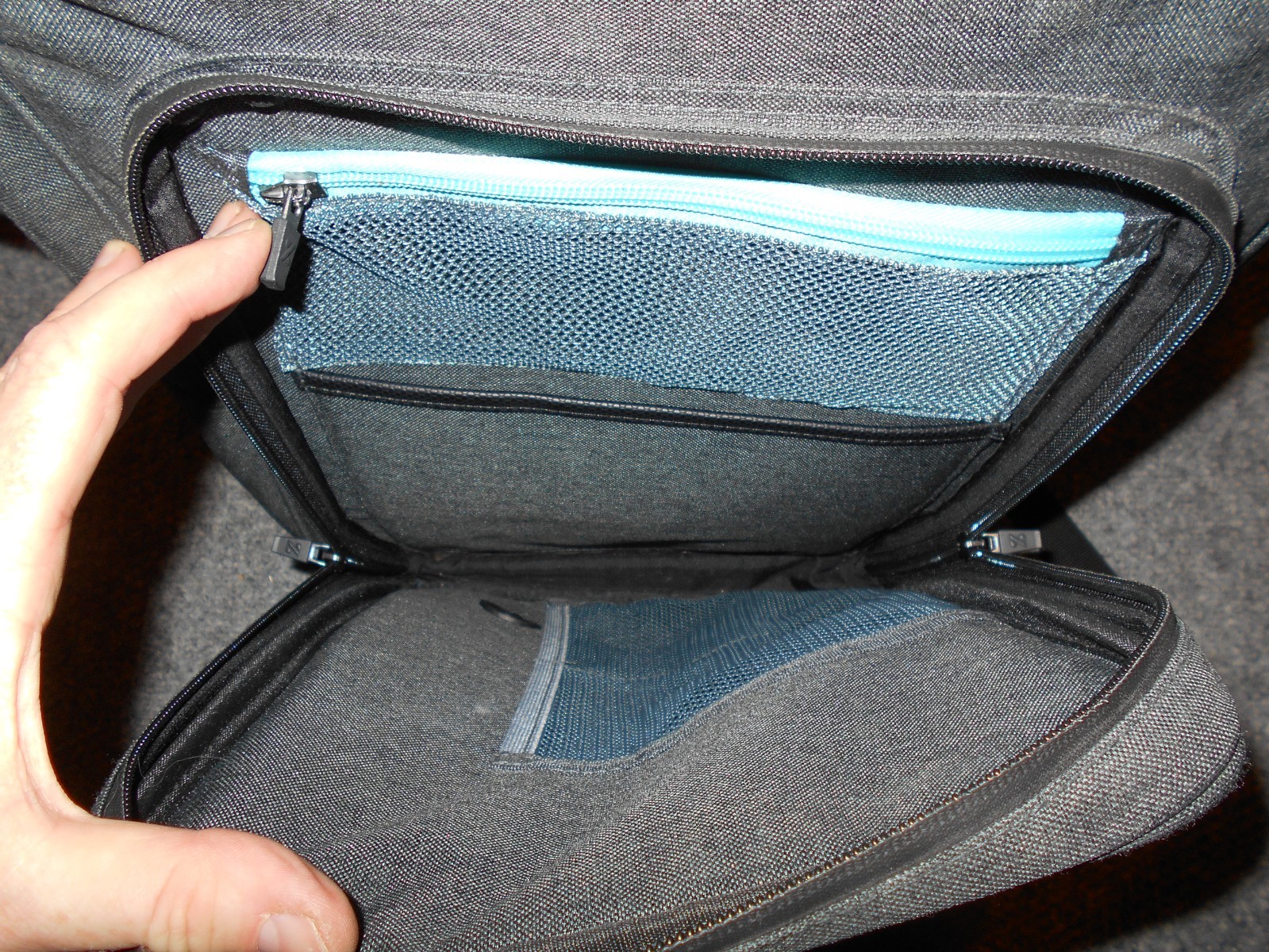 ZUSA RUGGED SHELL PADDED BACK 17X12 MULTI-COMPARTMENT LAPTOP BACKPACK A3
