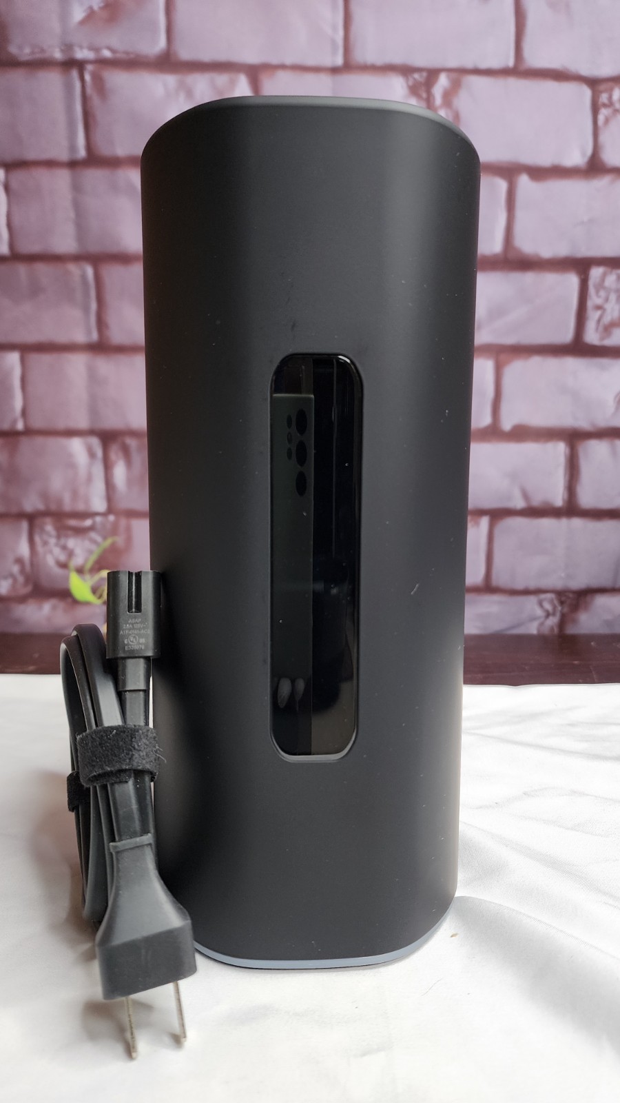Ubiquiti AmpliFi Alien Tri-Band WiFi 6 Mesh Router AFI-ALN-R-US Touchscreen IOB