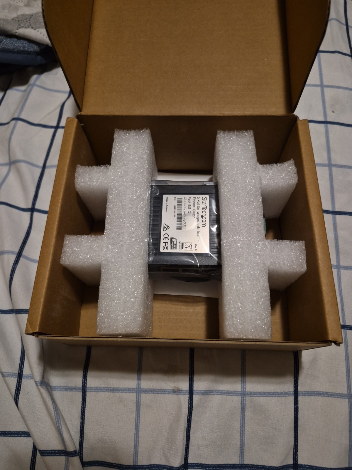 StarTech IES5102 5 Port Unmanaged Industrial Ethernet Switch DIN Rail Mountable