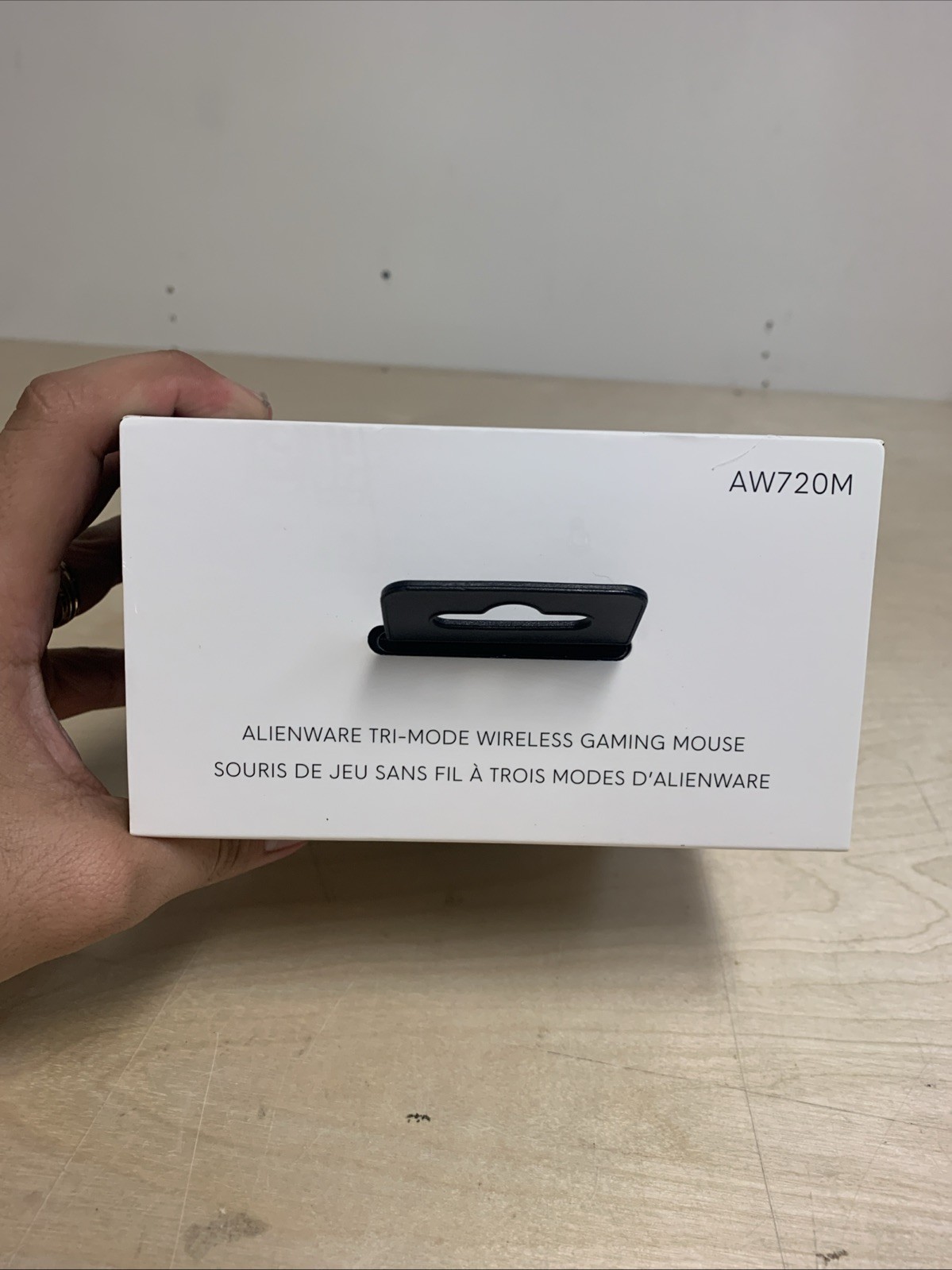 AW720M Tri-Mode Wireless Gaming Mouse – 2.4GHz Wireless, Bluetooth 5.1 Damaged