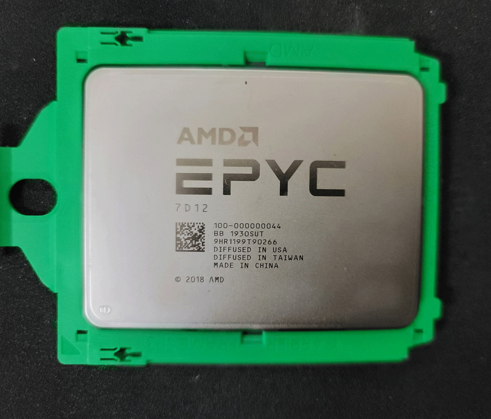 (No lock) AMD Rome epyc 7F32 7F52 7F72 7D12 7K62 CPU processor server
