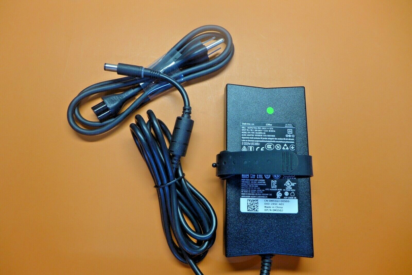 New Dell Latitude E4200 E4300 E4310 130w AC Adapter 7.4mm DA130PE1-00 M55GJ
