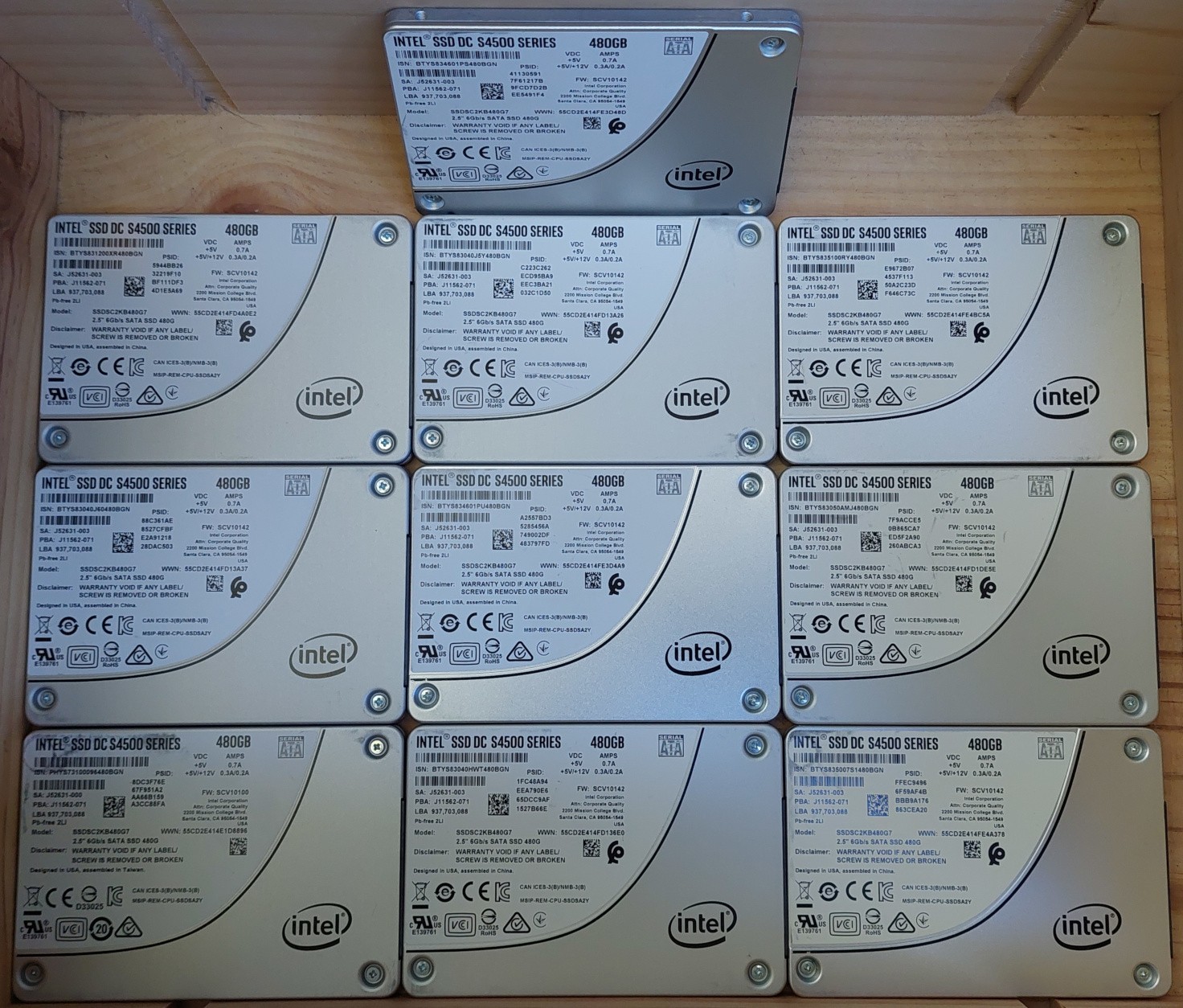 Intel SSD DC S4500 Series 480GB 2.5″ 6Gb/s SATA SSDSC2KB480G7 99% Health