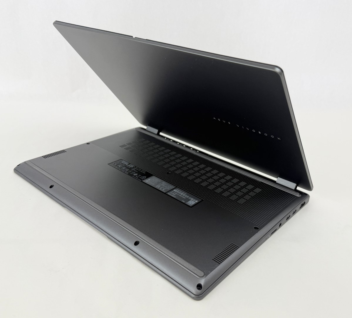 Asus VivoBook TP3407SA-DS74T 14″ OLED Touch Core Ultra 7 256V 16GB 1TB W11H 2in1