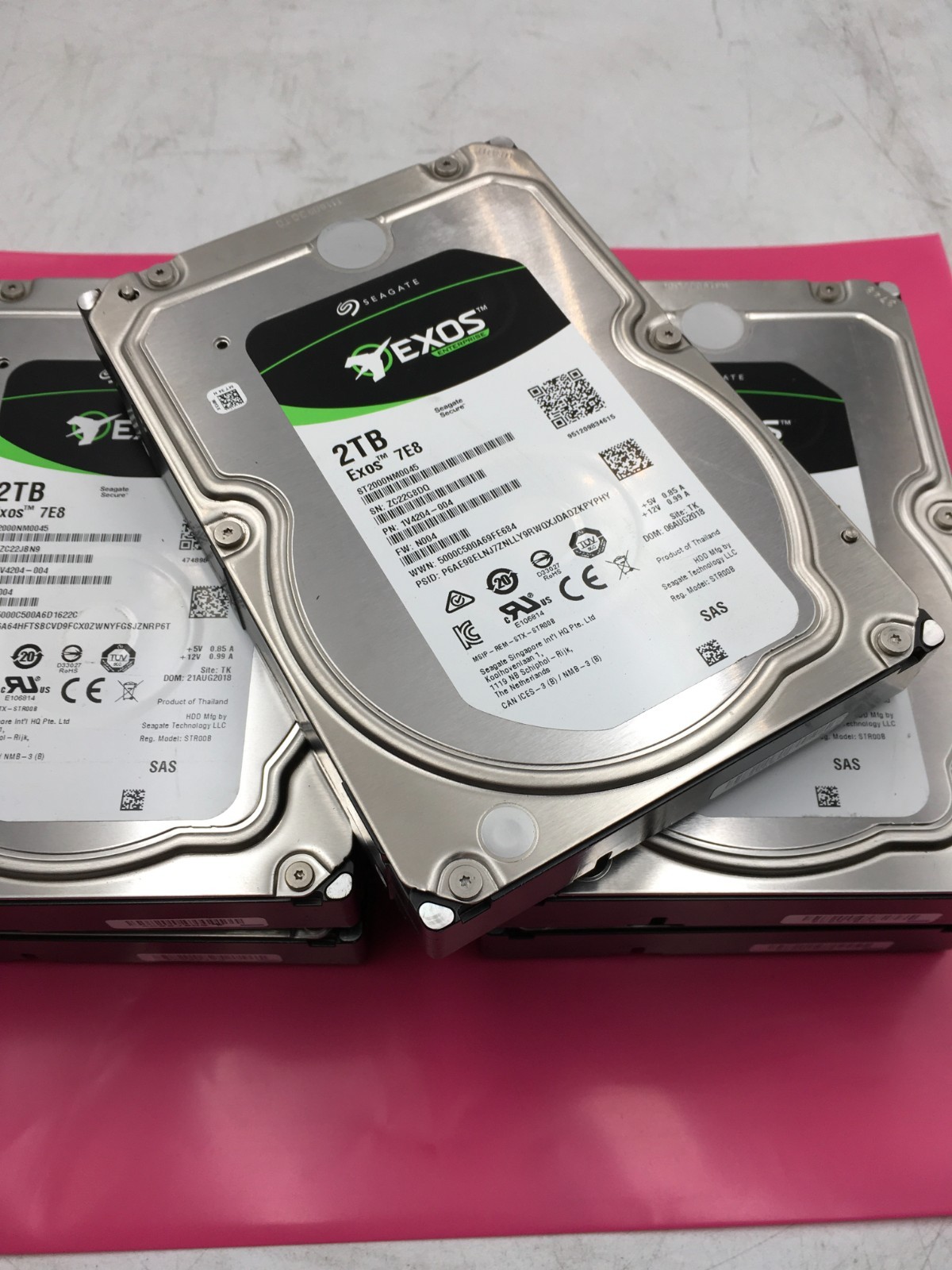 LOT OF 5 Seagate Exos 7E8 2TB 3.5″ SAS 12Gb/s 7200RPM 128MB HDD ST2000NM0045 RS.
