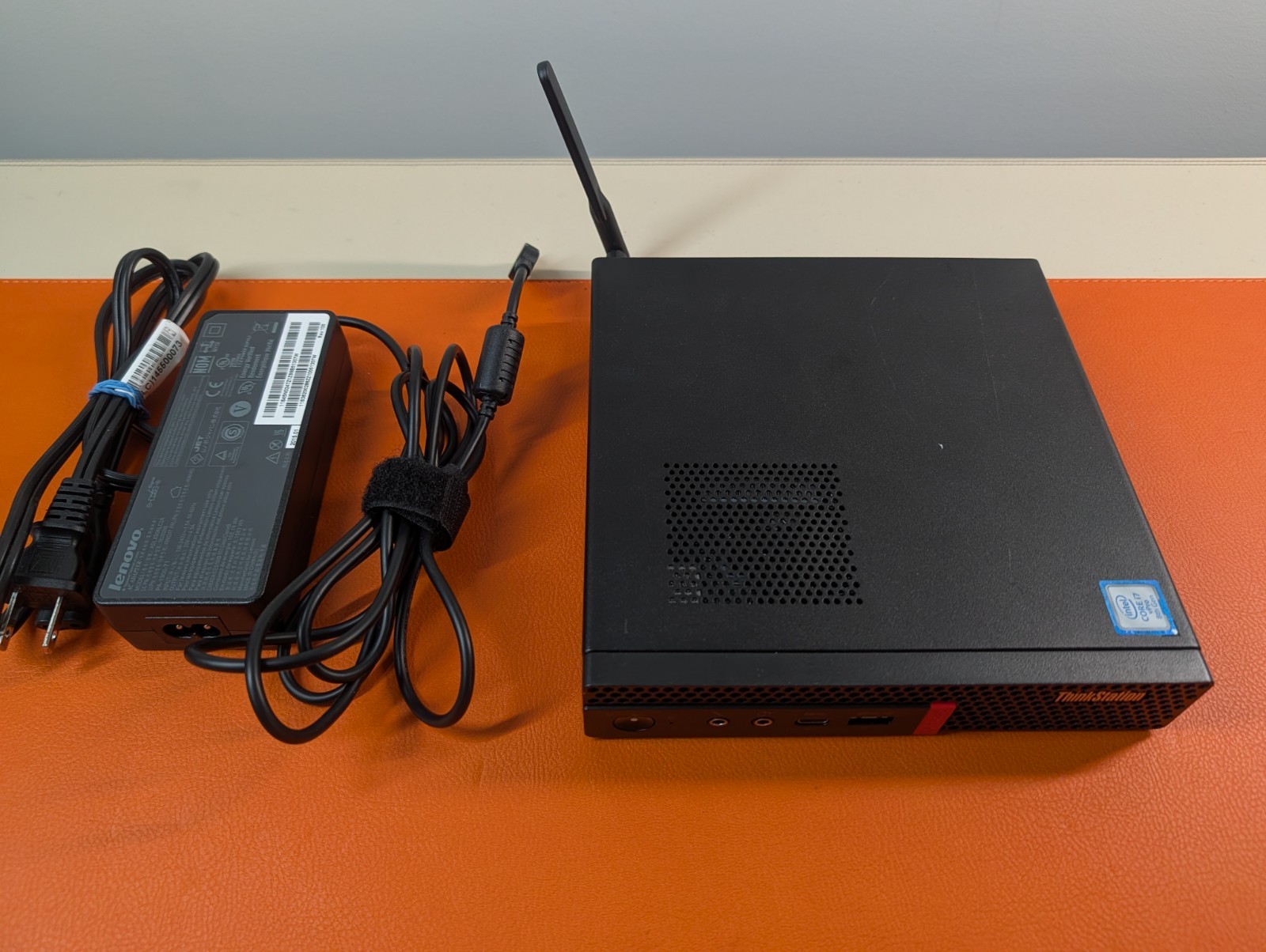 Lenovo ThinkStation P330 Tiny 16GB RAM No SSD with Adapter