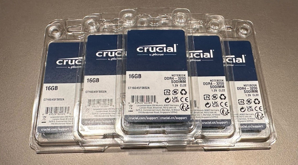 Crucial 16GB DDR4 Laptop Memory 3200 MHz PC4-25600 SODIMM RAM 1x (CT16G4SFS832A)