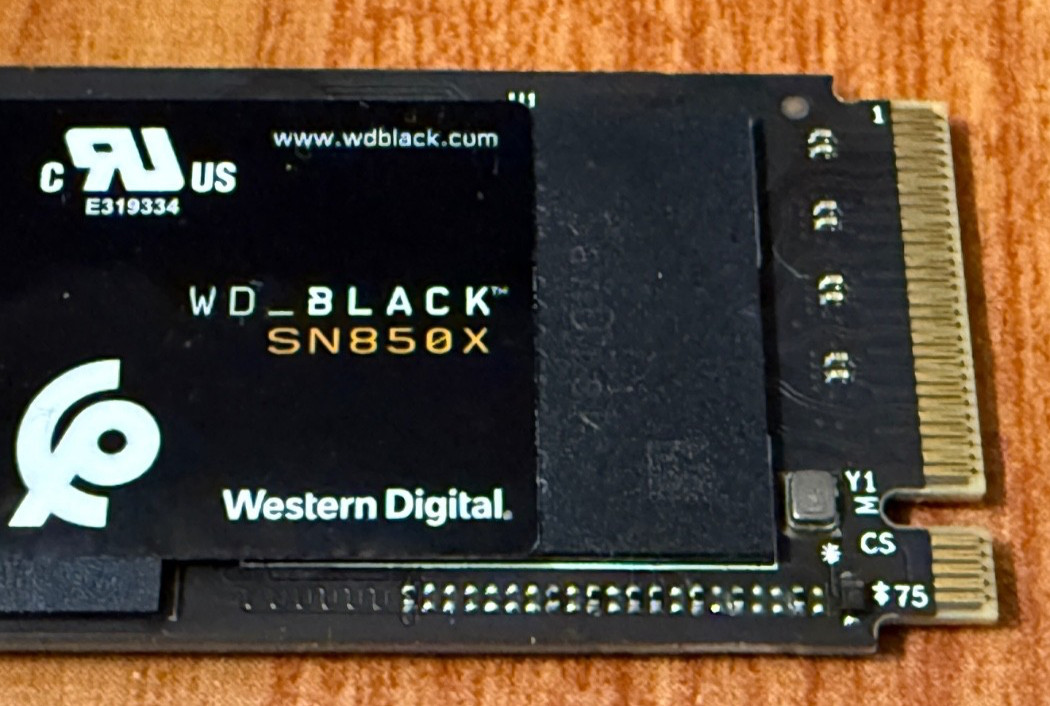 Western Digital WDS400T2X0E-00BCA0 M.2 2280 NVMe Gen4 WD BLACK SN850X 4TB