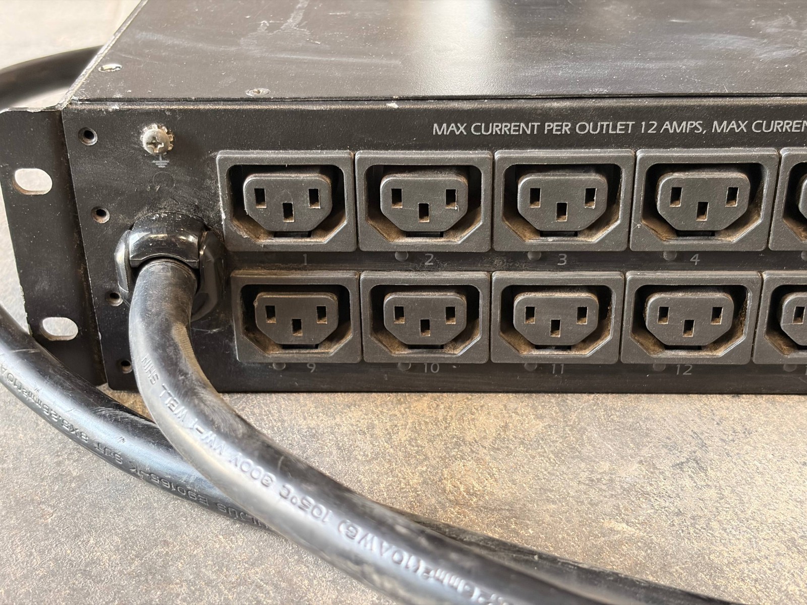 APC by Schneider Electric NetShelter Switched Rack PDU 2U 30A 208V 16 C13 Outlet