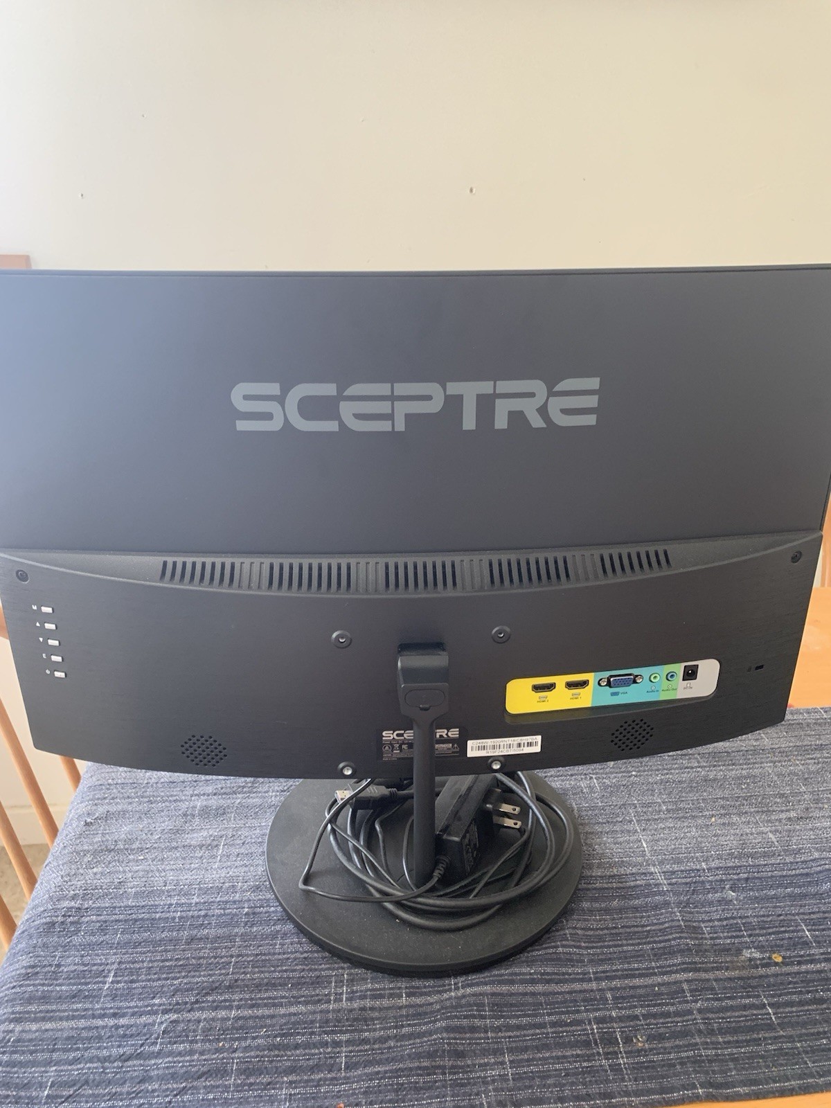 Sceptre C248W-1920RN 24″ Curved 1080p 75Hz Gaming LED Monitor