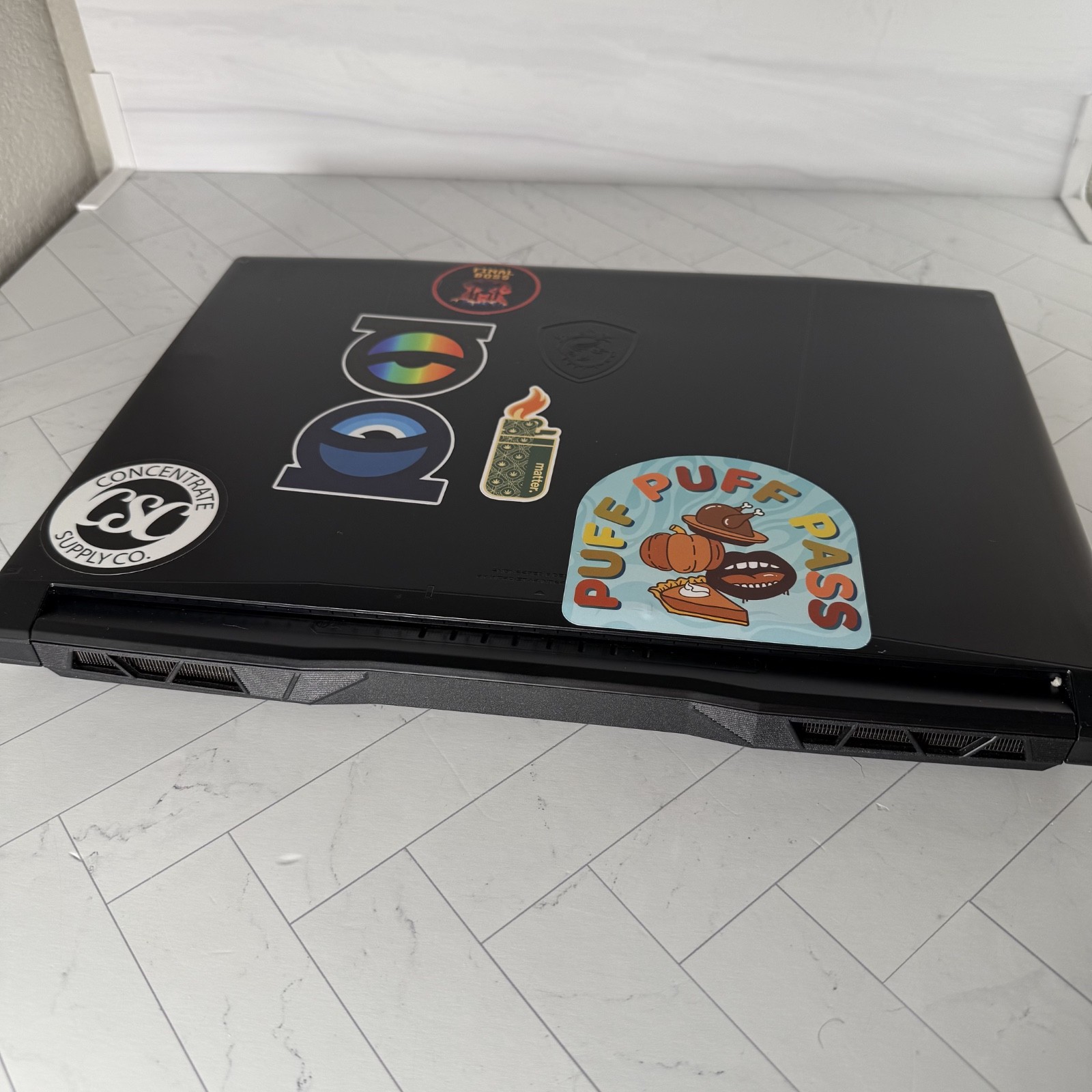 MSI Katana 15 B13VGK 15.6″ i7-13620H 2.4GHz 16 GB 1 TB GeForce RTX 4070 #H529
