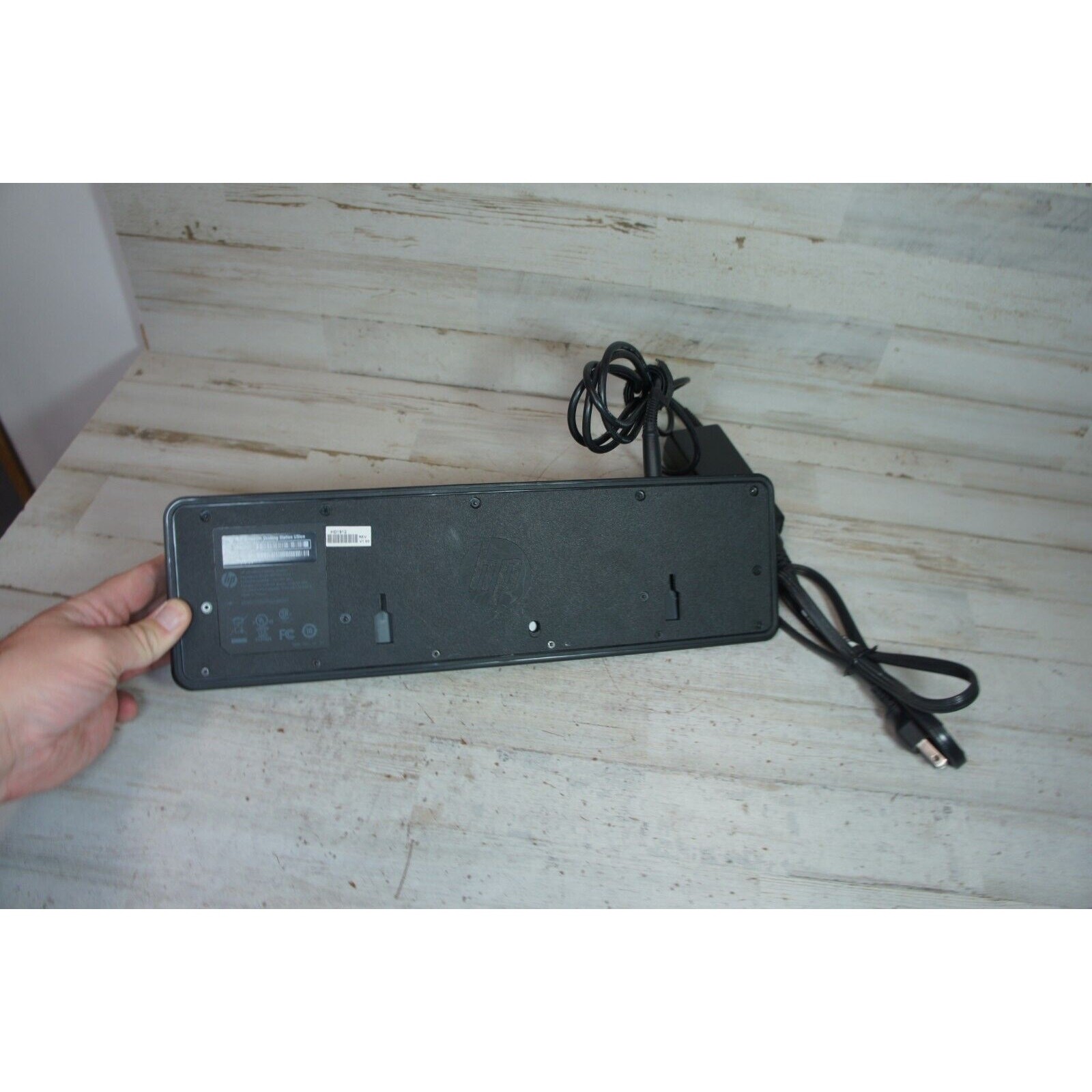 HP UltraSlim Docking Station USion HSTNN-1X10 D9Y32AA w Power Suppy Cable