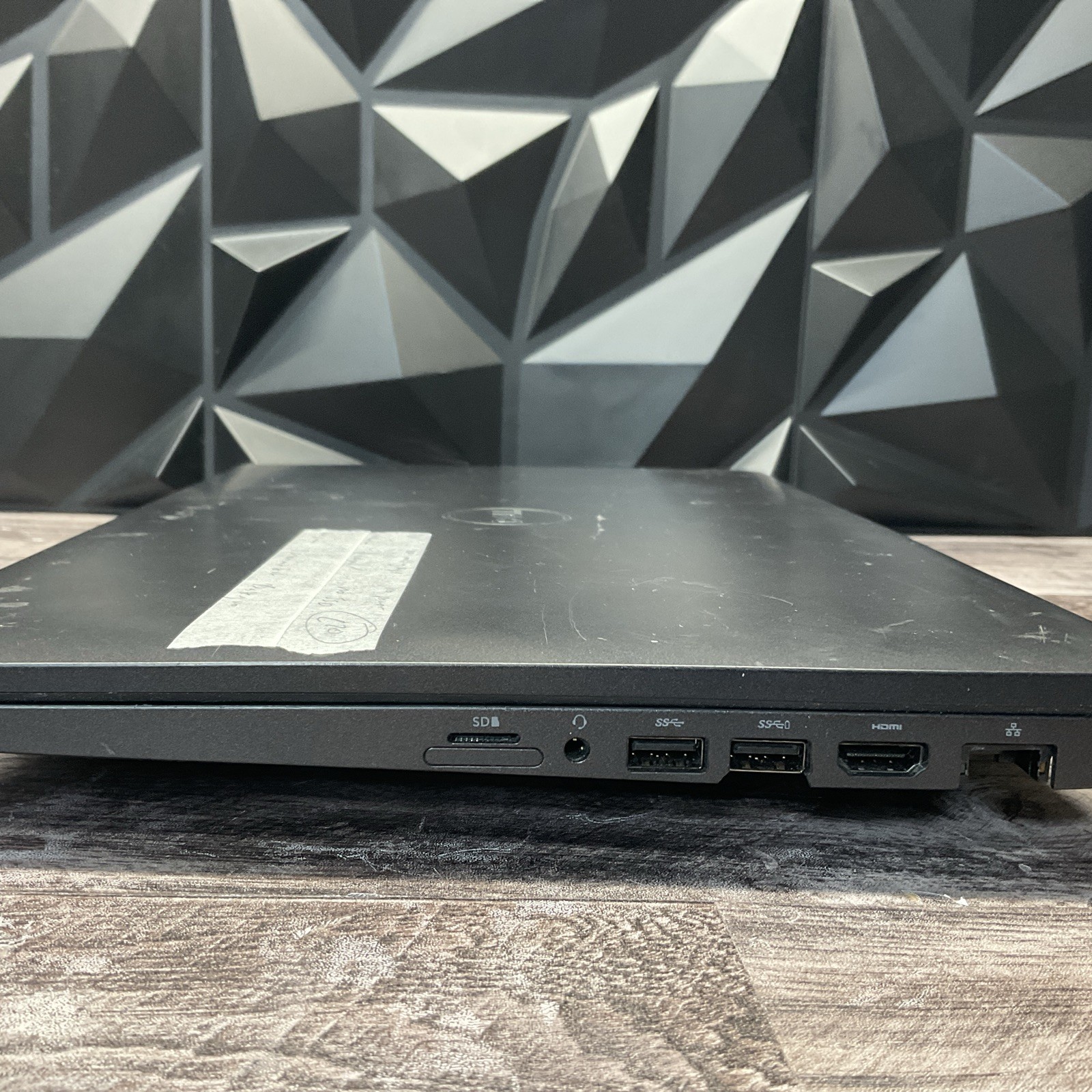 Dell Unknown / Unknown CPU / No RAM Laptop Notebook PC / C20