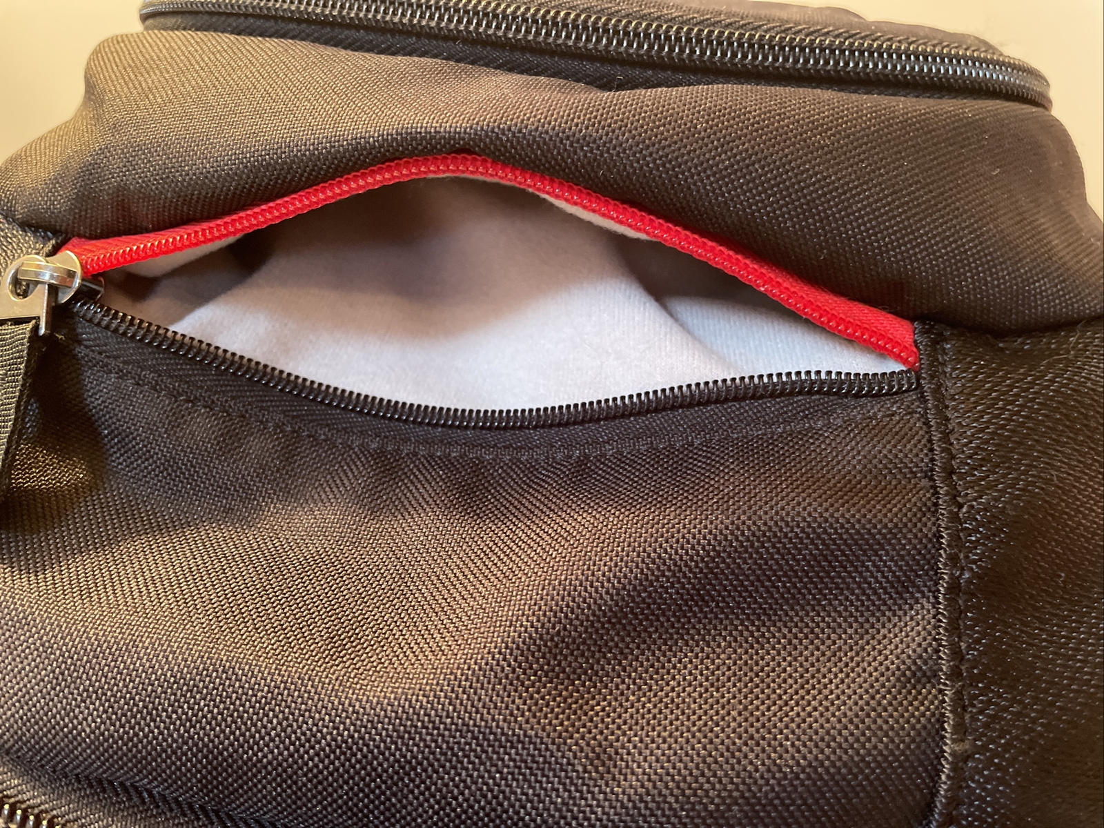Backpack ~ Case Logic ~ 16″ with Laptop Pocket