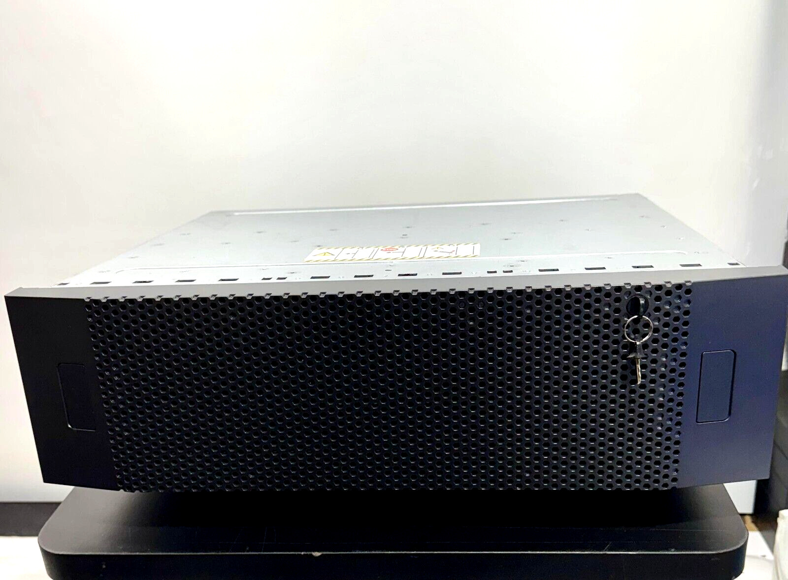 EMC KTN-STL3 Expansion JBOD Disk Array 303-108-000E 15-bay SAS SATA NO HDD