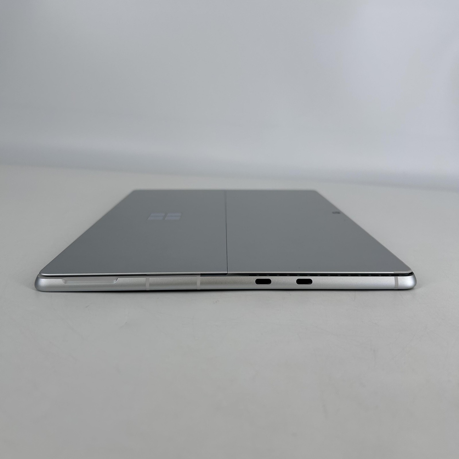 Microsoft Surface Pro 11 5G 13 Silver X Plus 3.40 GHz 16GB 256GB SSD Very Good