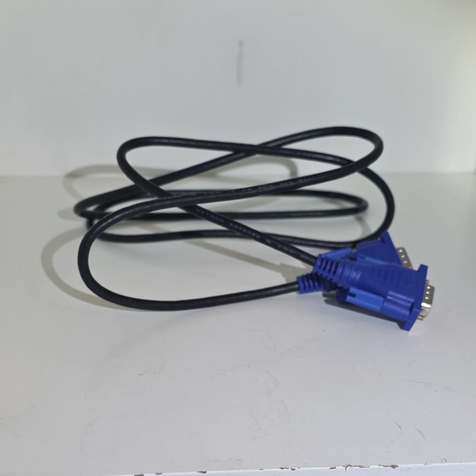 VGA/SVGA HD15 D-Sub Male to Male Monitor Cable, 6 ft Black w/ Blue Ends