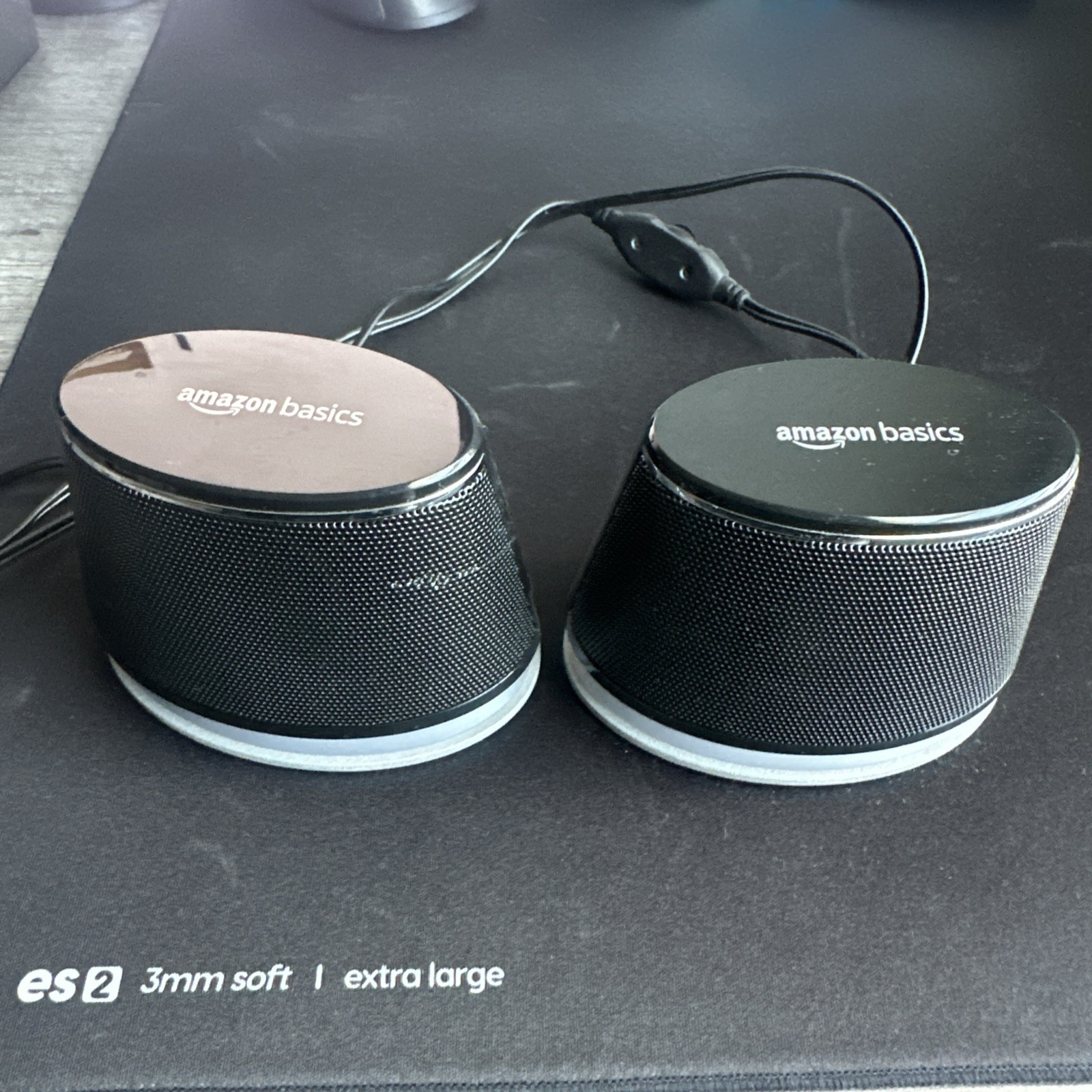Amazon Basics Stereo 2.0 Speakers for PC or Laptop, 3.5mm Aux input, USB-Powered