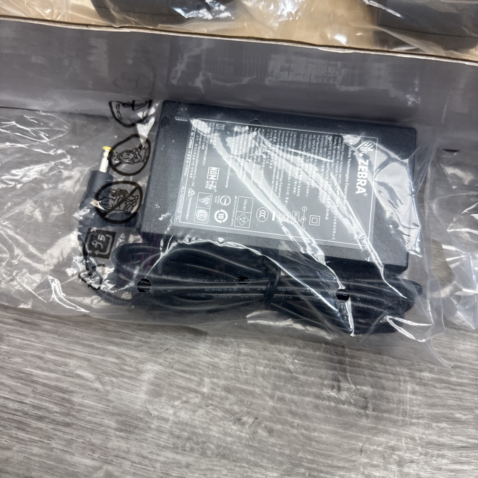Zebra QLn-EC4 4-Bay Ethernet Dock Station Charging Cradle – QLn 220 320 Printers