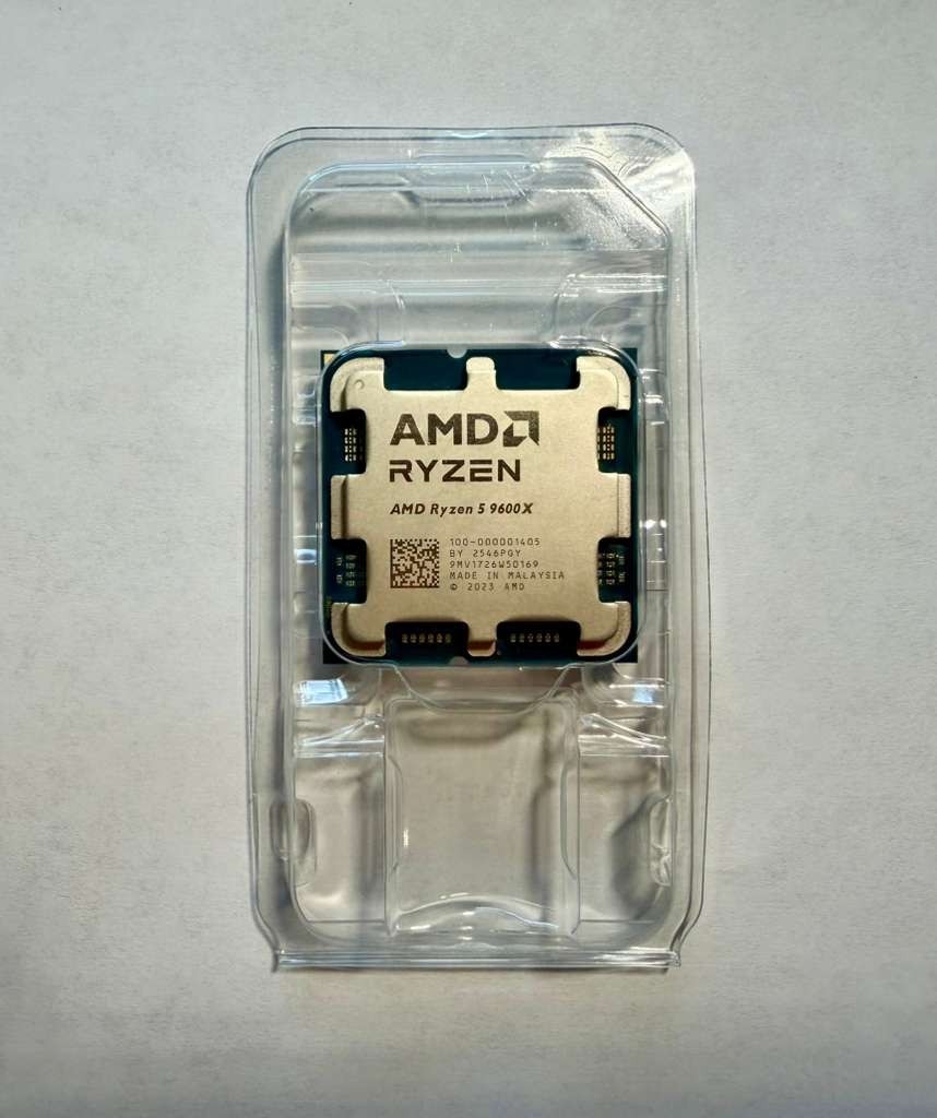 AMD Ryzen 5 9600X CPU 6-Core 5.4GHz AM5 100-000001405 Zen 5 New No Box